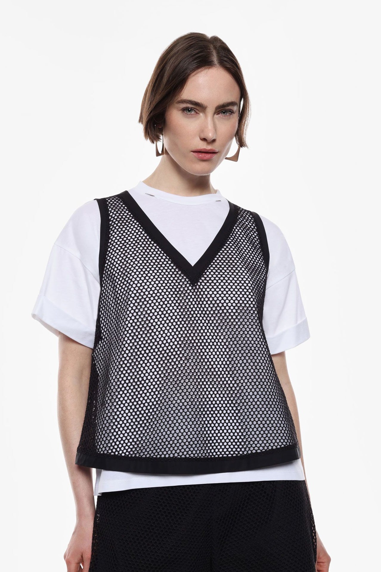 Sleeveless summer mesh top