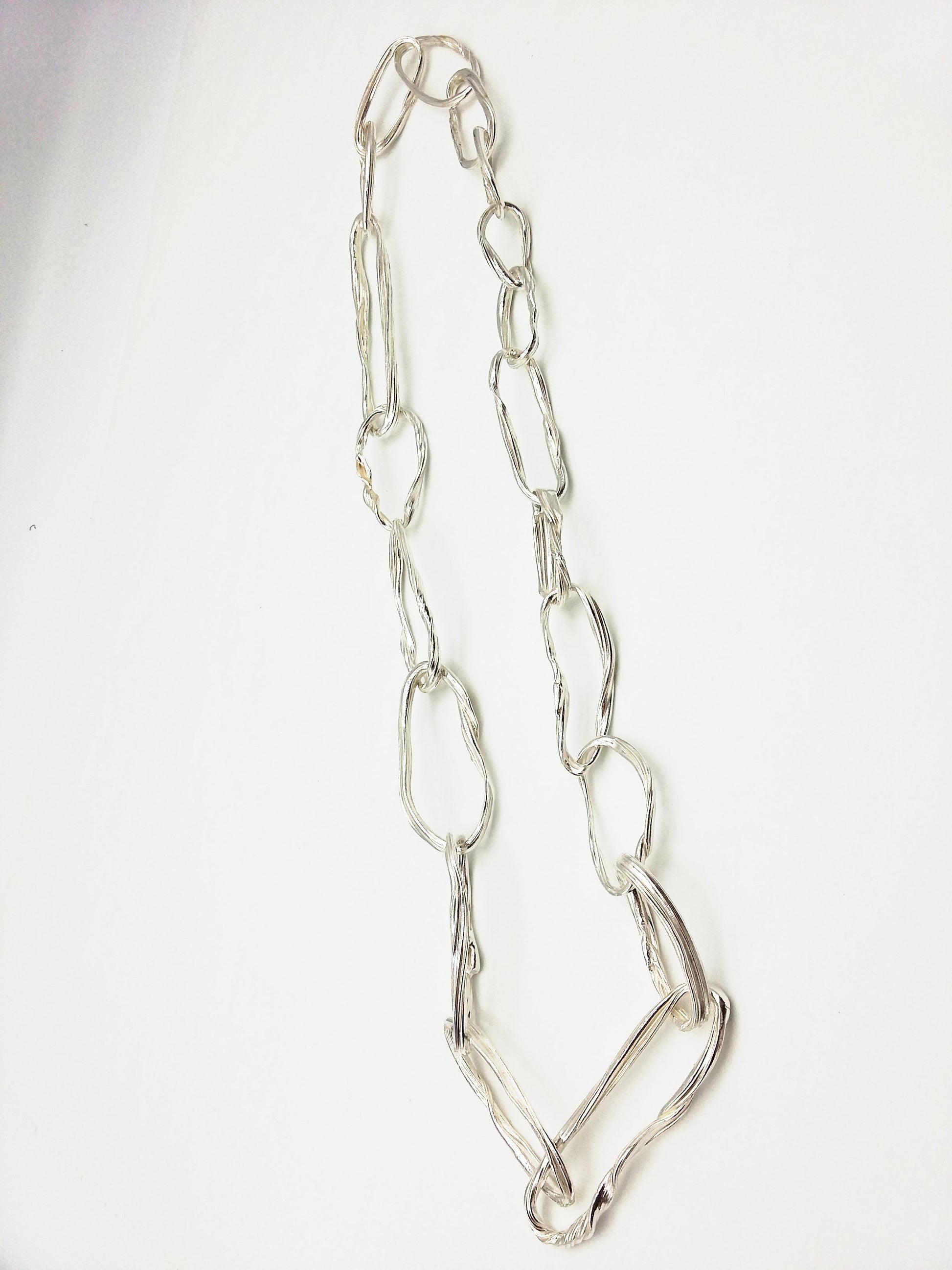 OVALS NECKLACE