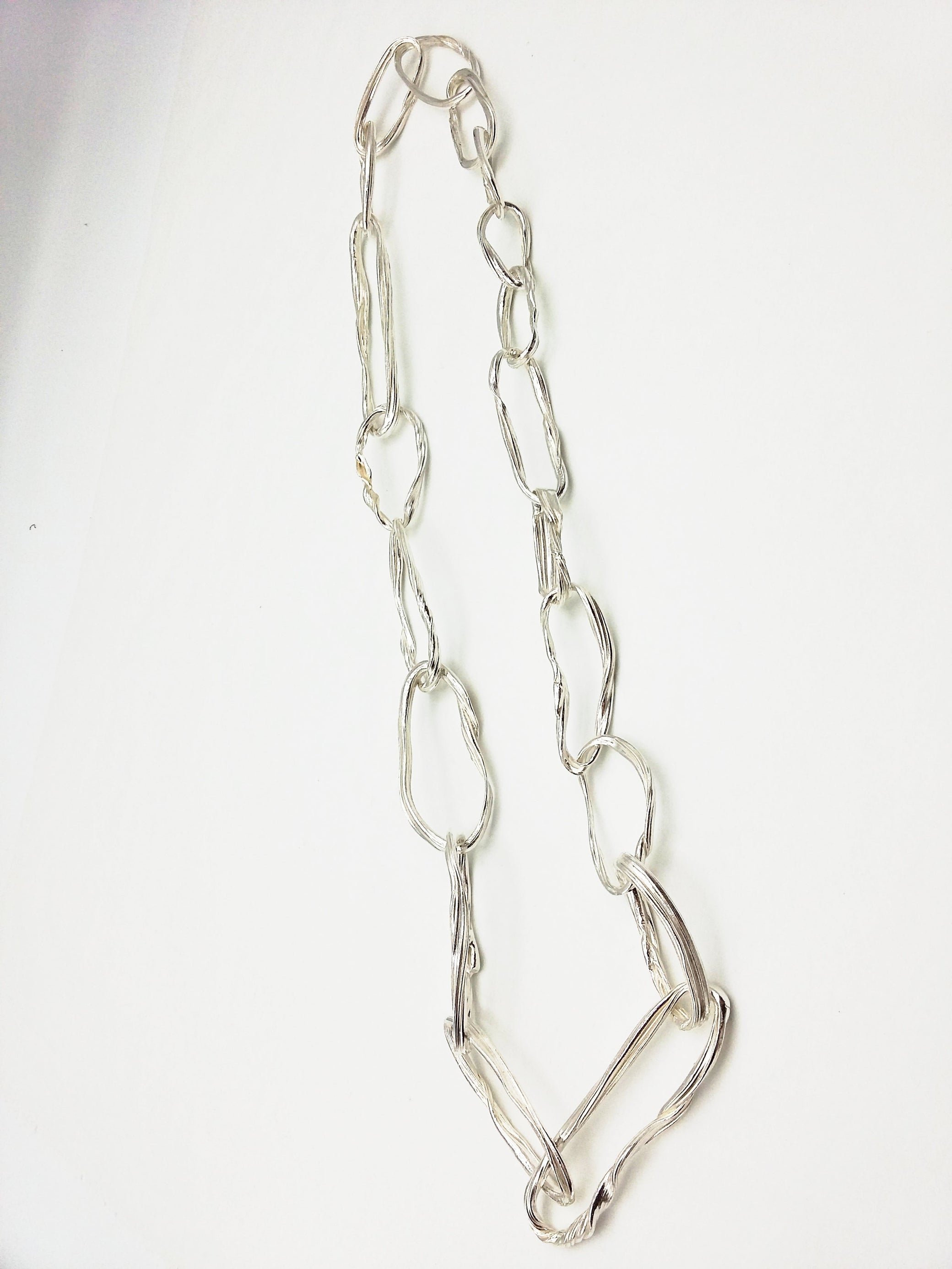 OVALS NECKLACE