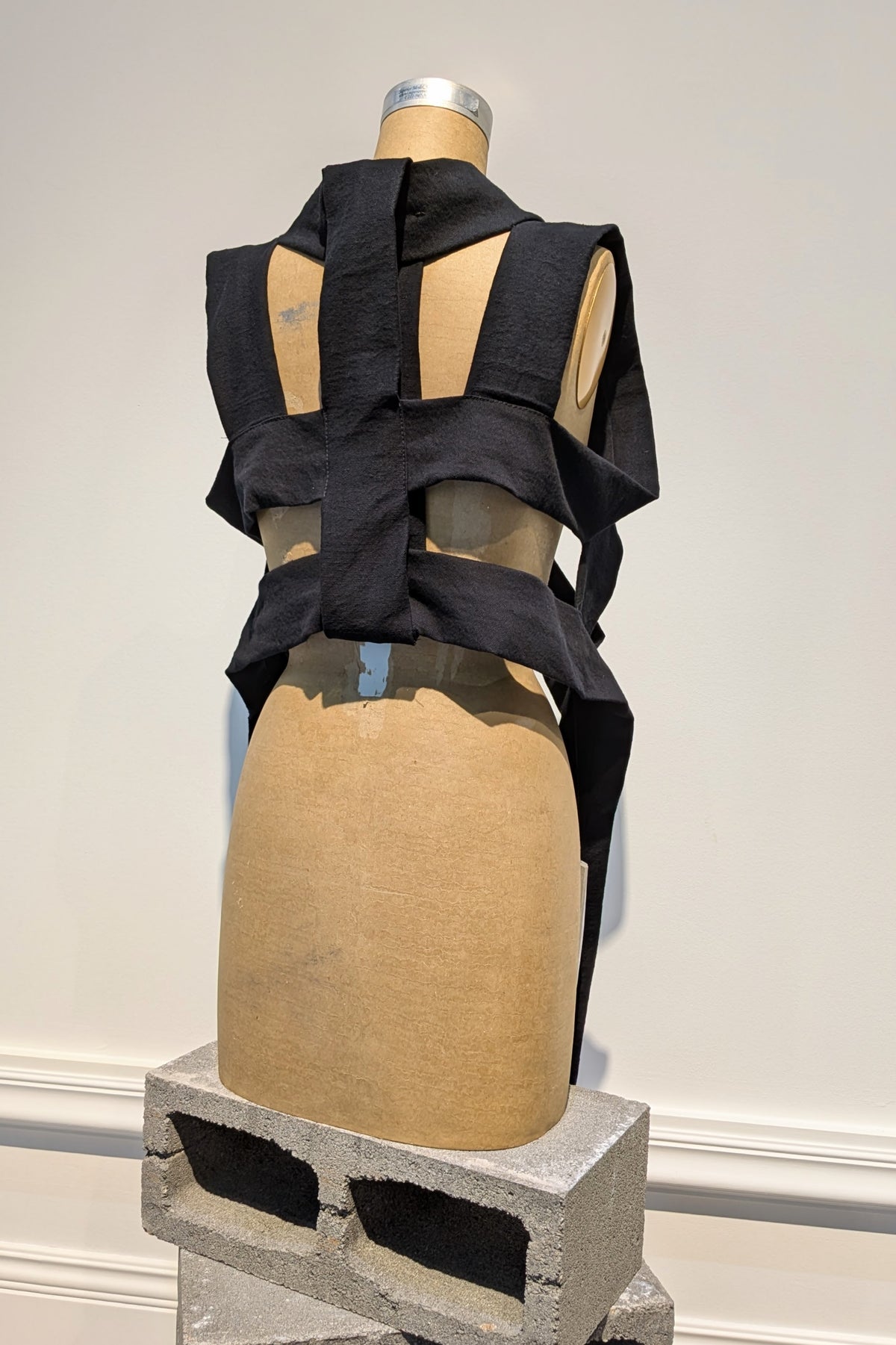 CATERINA VEST