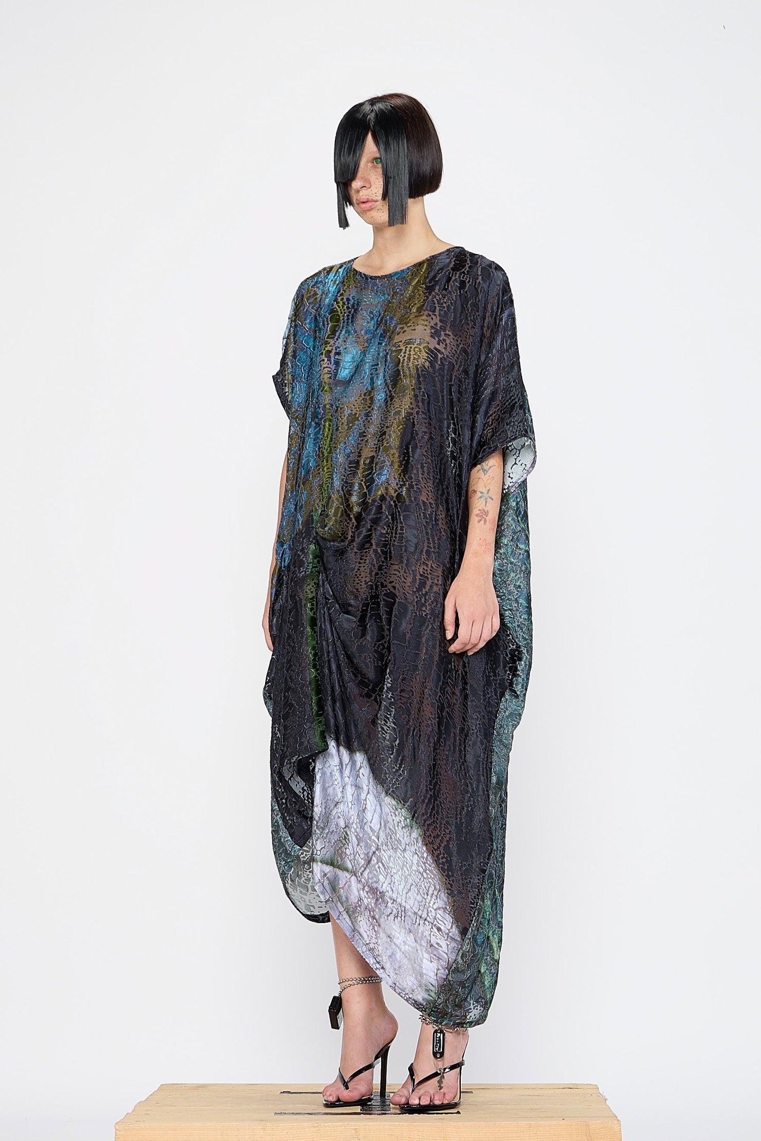 Barbara Bologna - Dress - Oversized iridescent snake  - Blue Green Print