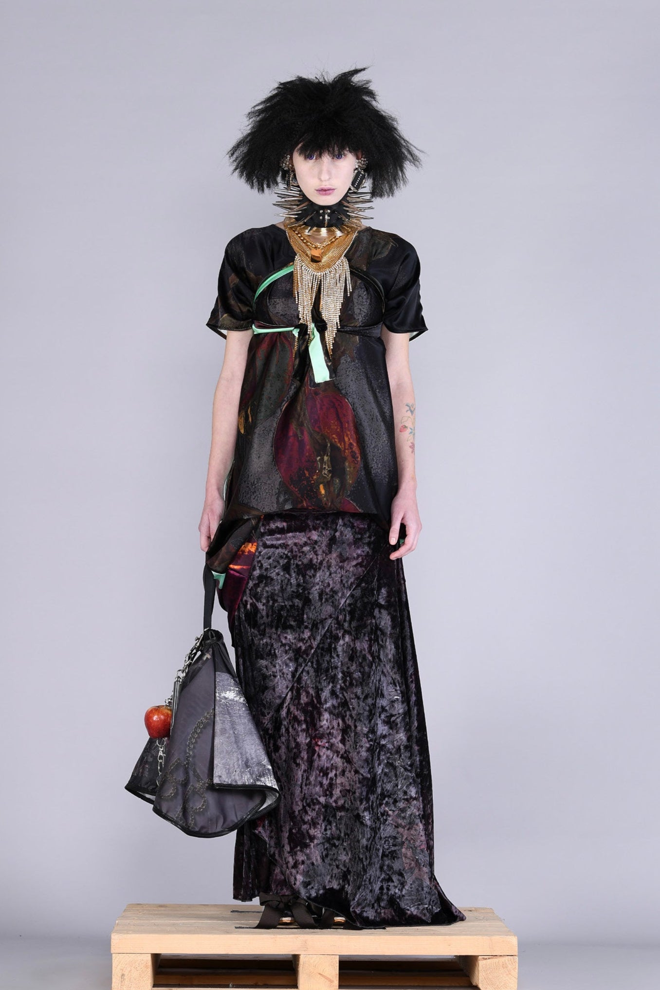 Barbara Bologna crushed velvet skirt or dress, black purple print, available at the boutiques in New-York or Washington DC, LiLi the First