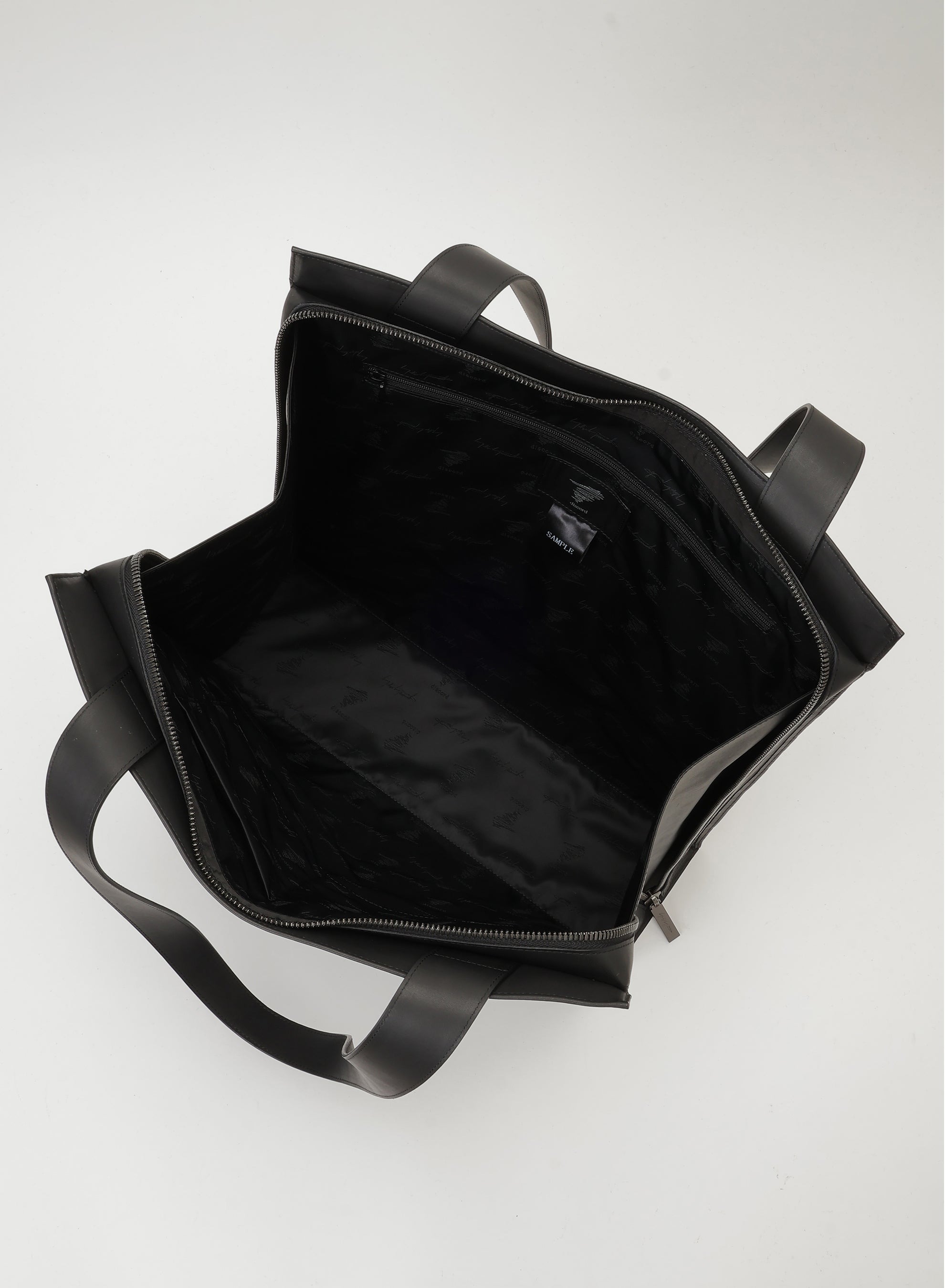 Yohji Yamamoto Discord shopping bag outside clasp detail black leather