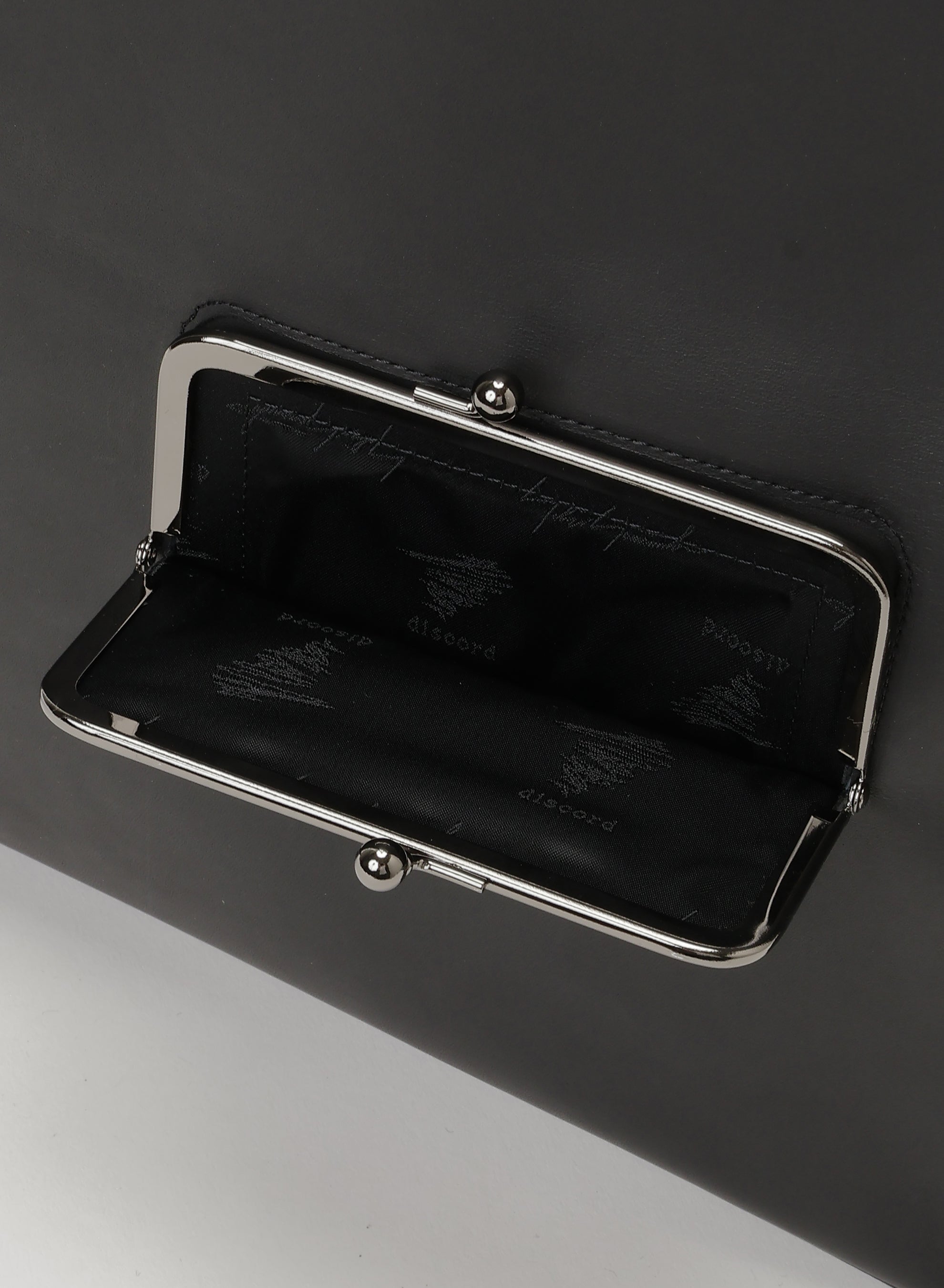 Yohji Yamamoto Discord shopping bag outside clasp detail black leather