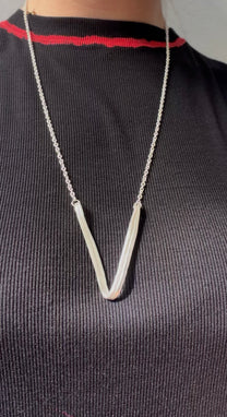 Handmade V Necklace - Mitsuro Hikime