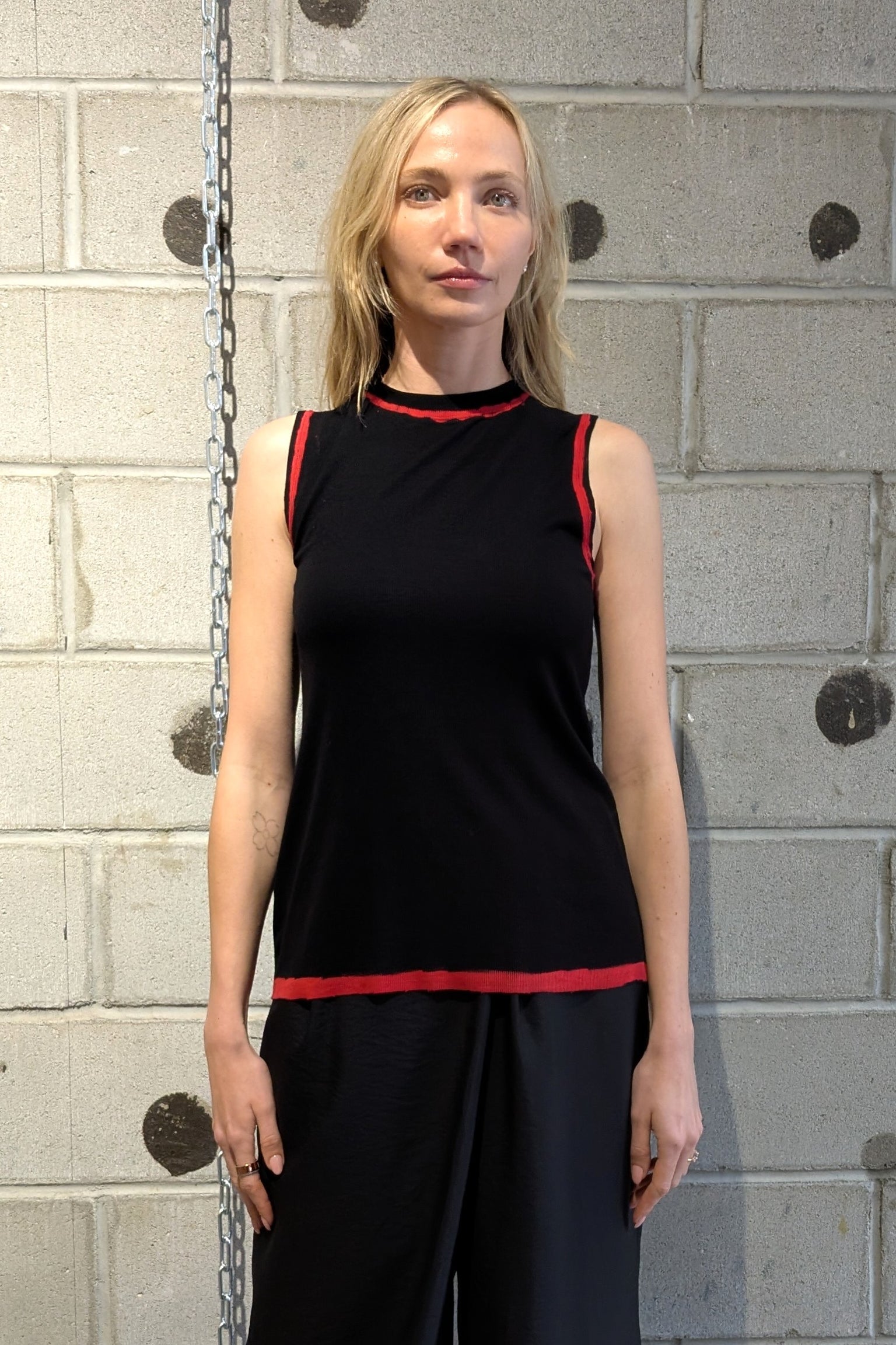 Heyne Bogut - tank top - red paint