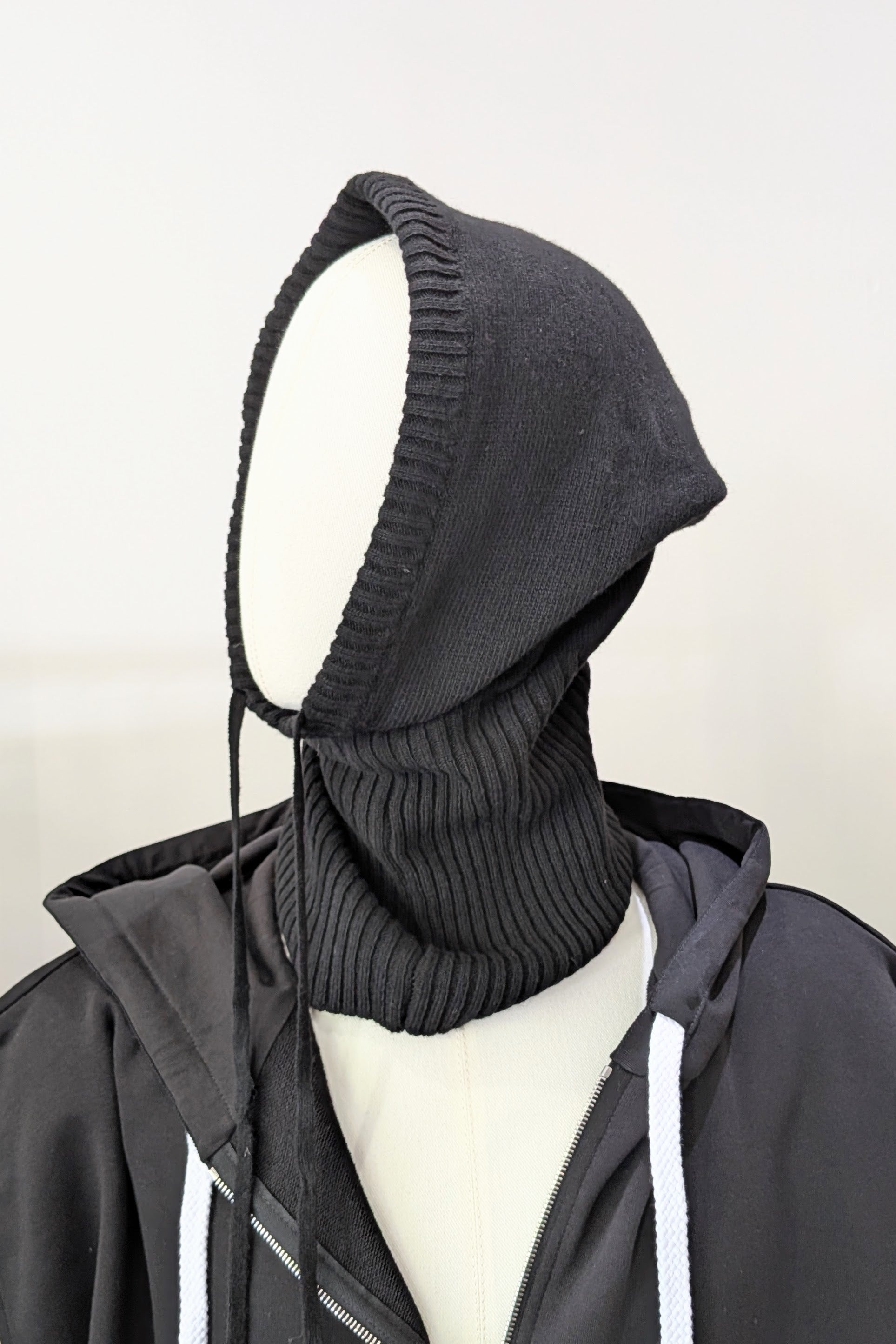 MILVIO HOOD