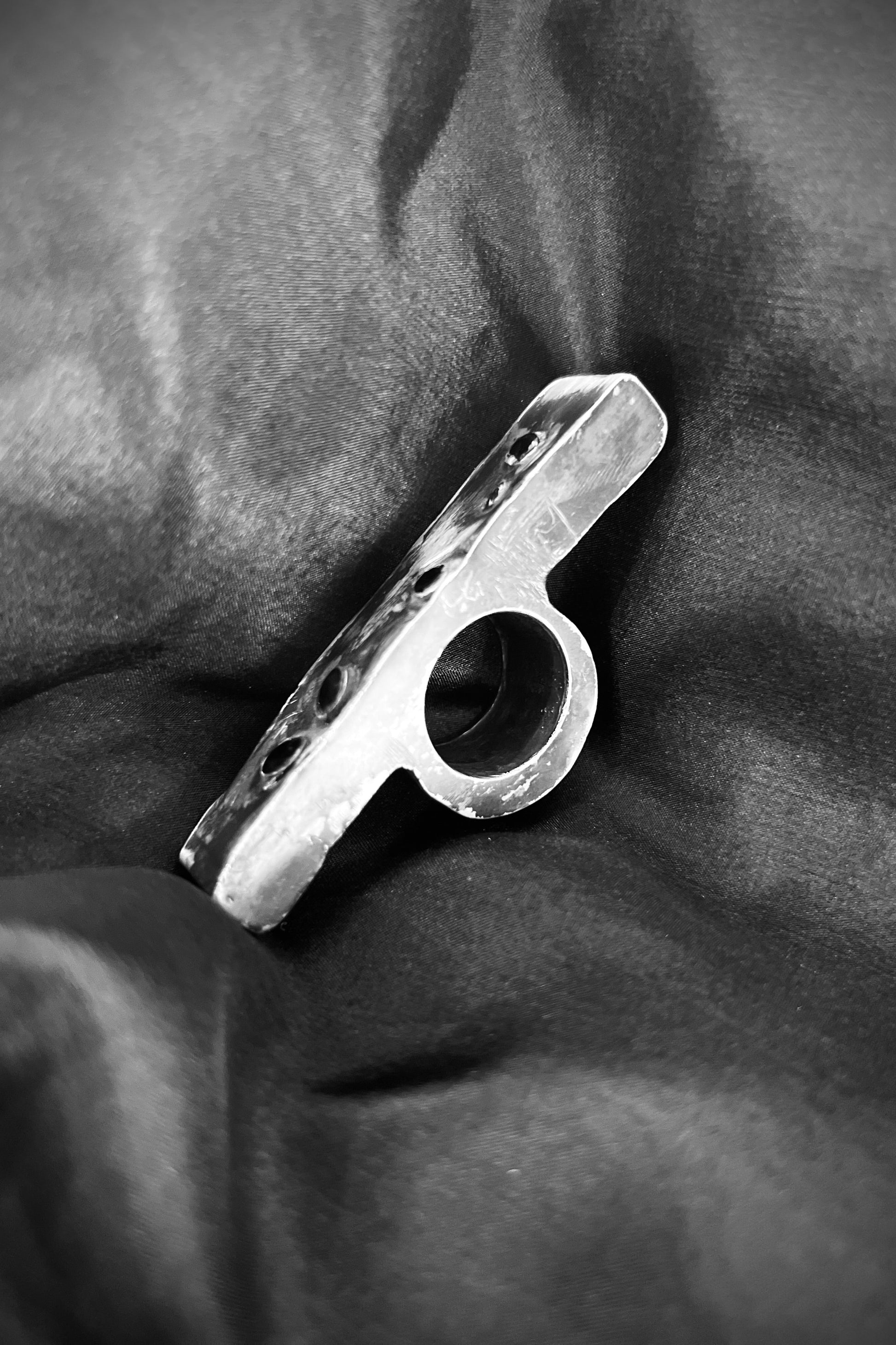 Jill Herlands - long Ring - Sterling silver - CZ