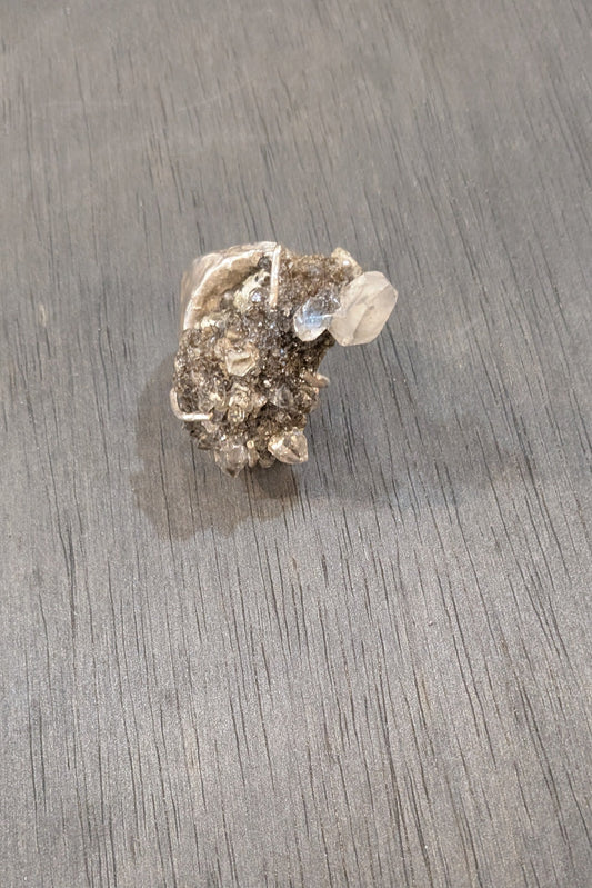 Jill_Herlands_Herkimer_Cluster_Ring