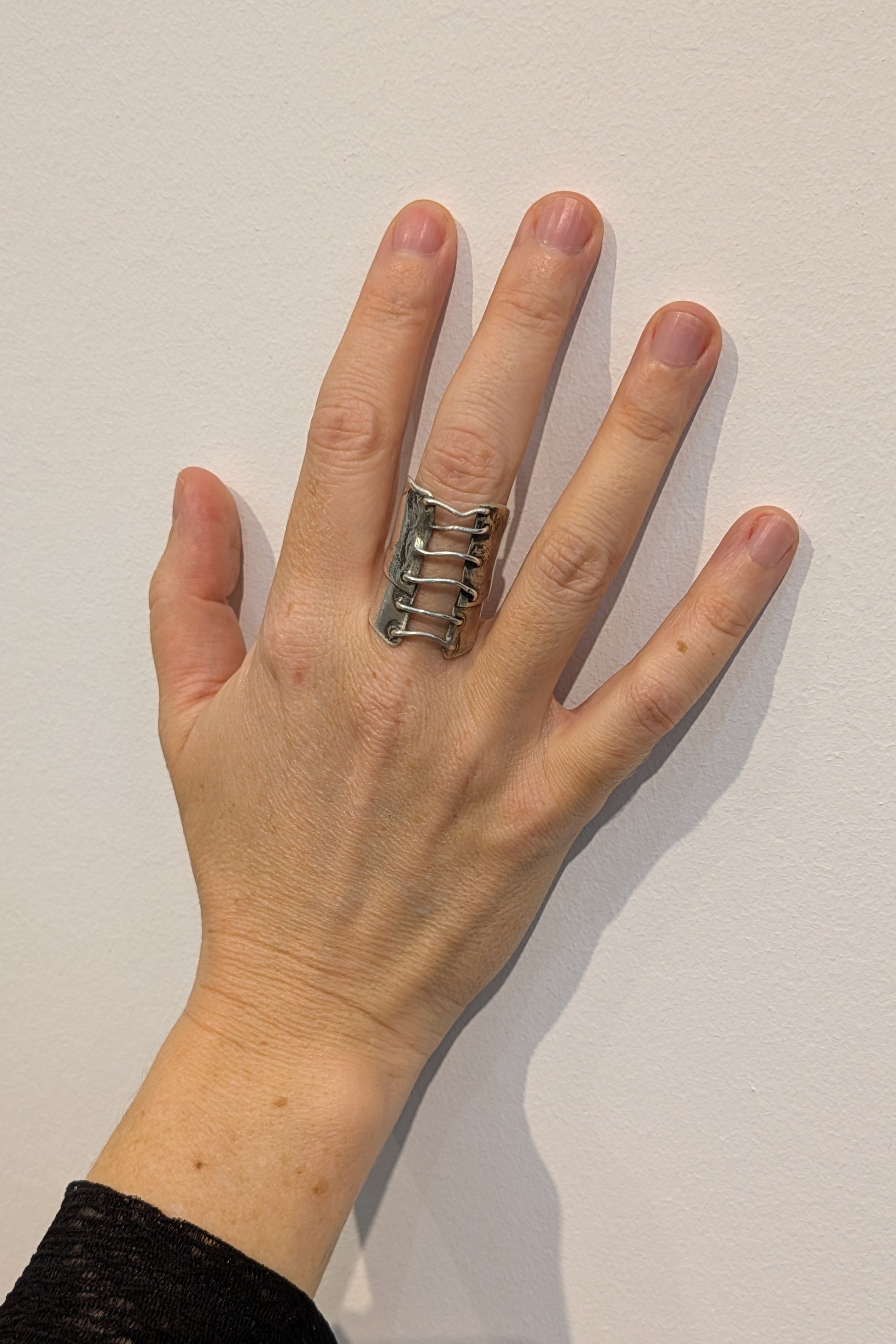 Jill Herlands NY - Corset ring