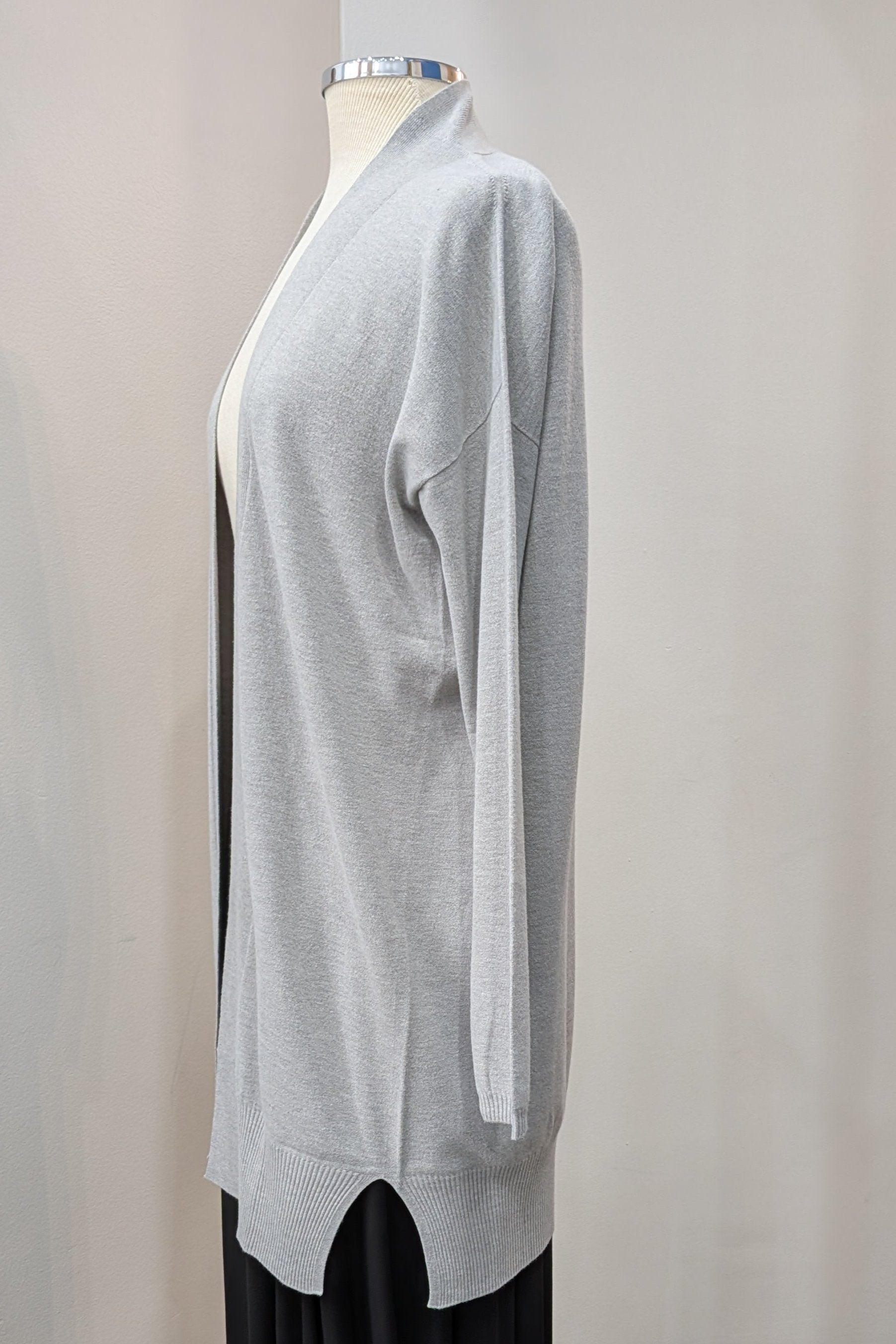 Kontatto_-_LiLi_The_First_Washington_DC_-_cardi-B_Cardigan4