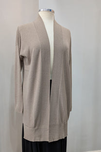 Kontatto_-_LiLi_The_First_Washington_DC_-_cardi-B_Cardigan5