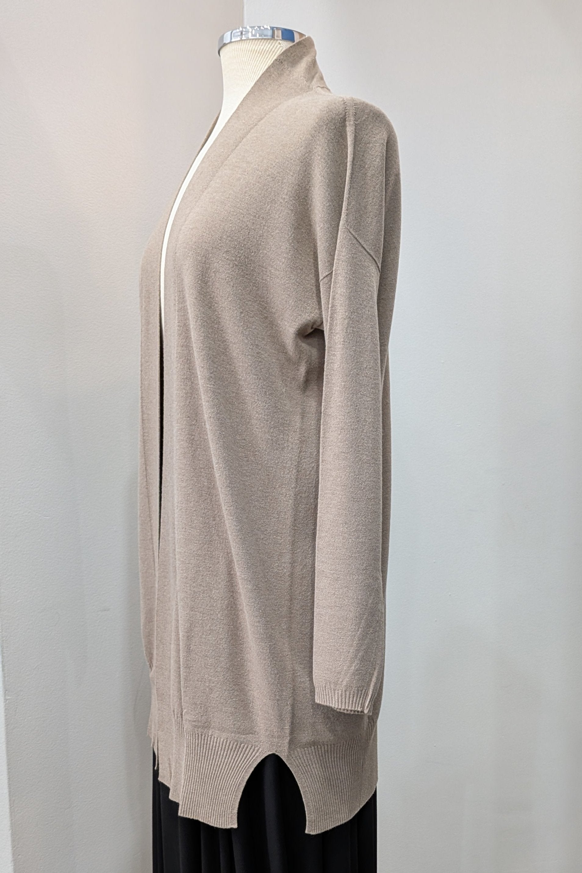 Kontatto_-_LiLi_The_First_Washington_DC_-_cardi-B_Cardigan6