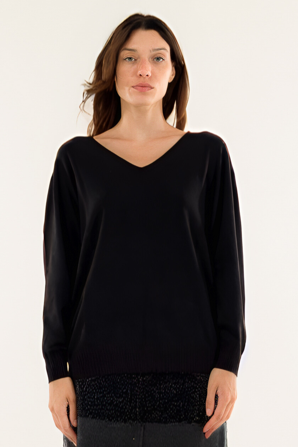 Kontatto V-neck sweater