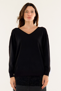 Kontatto V-neck sweater