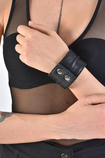 LiLi The First boutique - La Haine Inside Us - Narrow Leather Cuff