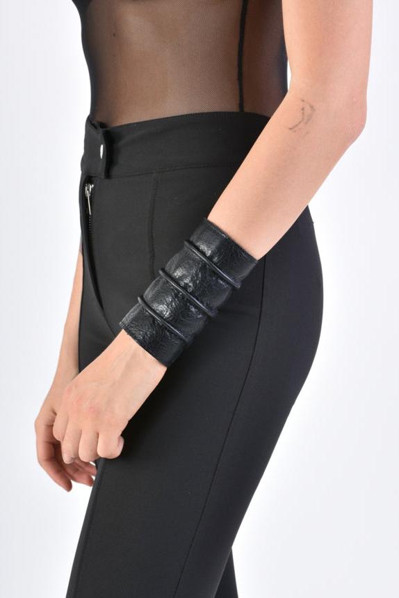 LiLi The First boutique - La Haine Inside Us - Wide Leather Cuff