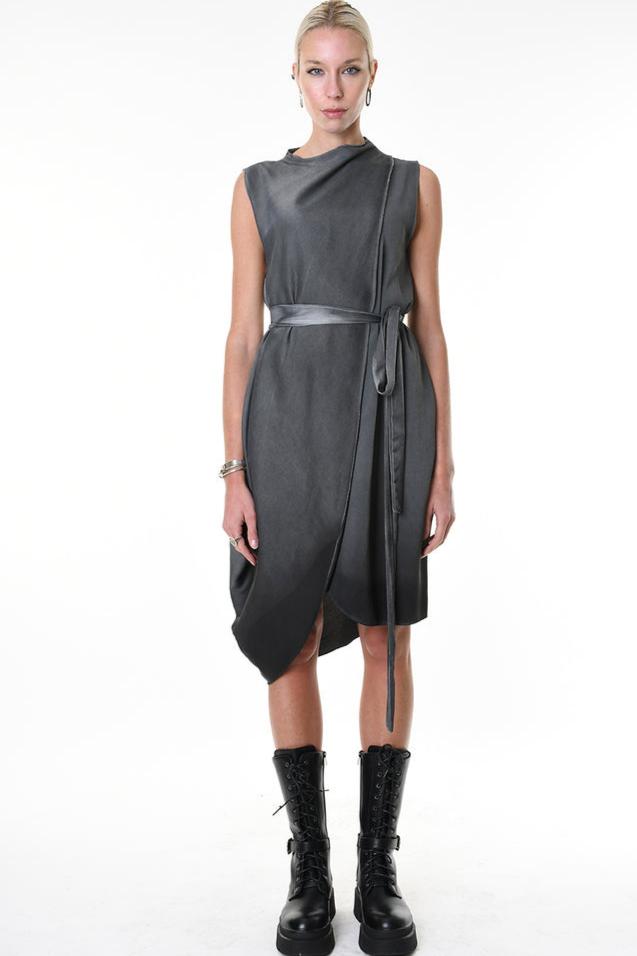LiLi The First boutique - La Haine Inside Us - Dress LW917