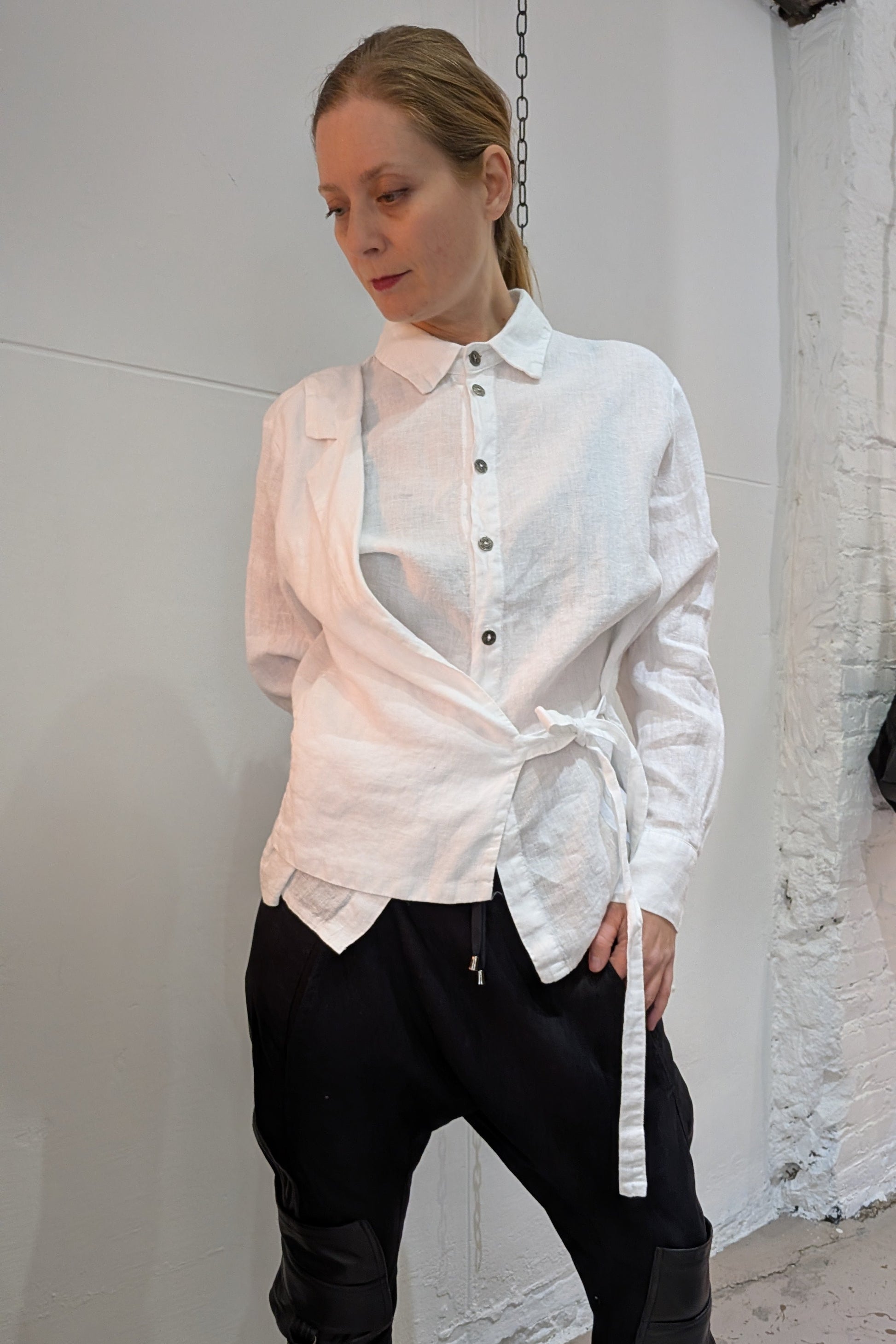 La Haine Inside Us - Shirt - Linen - Button down - White