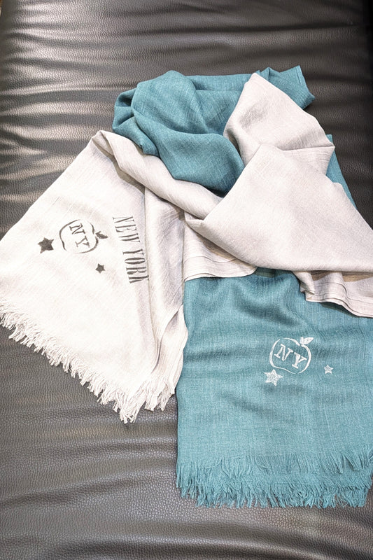 CLASSICAL SCARF