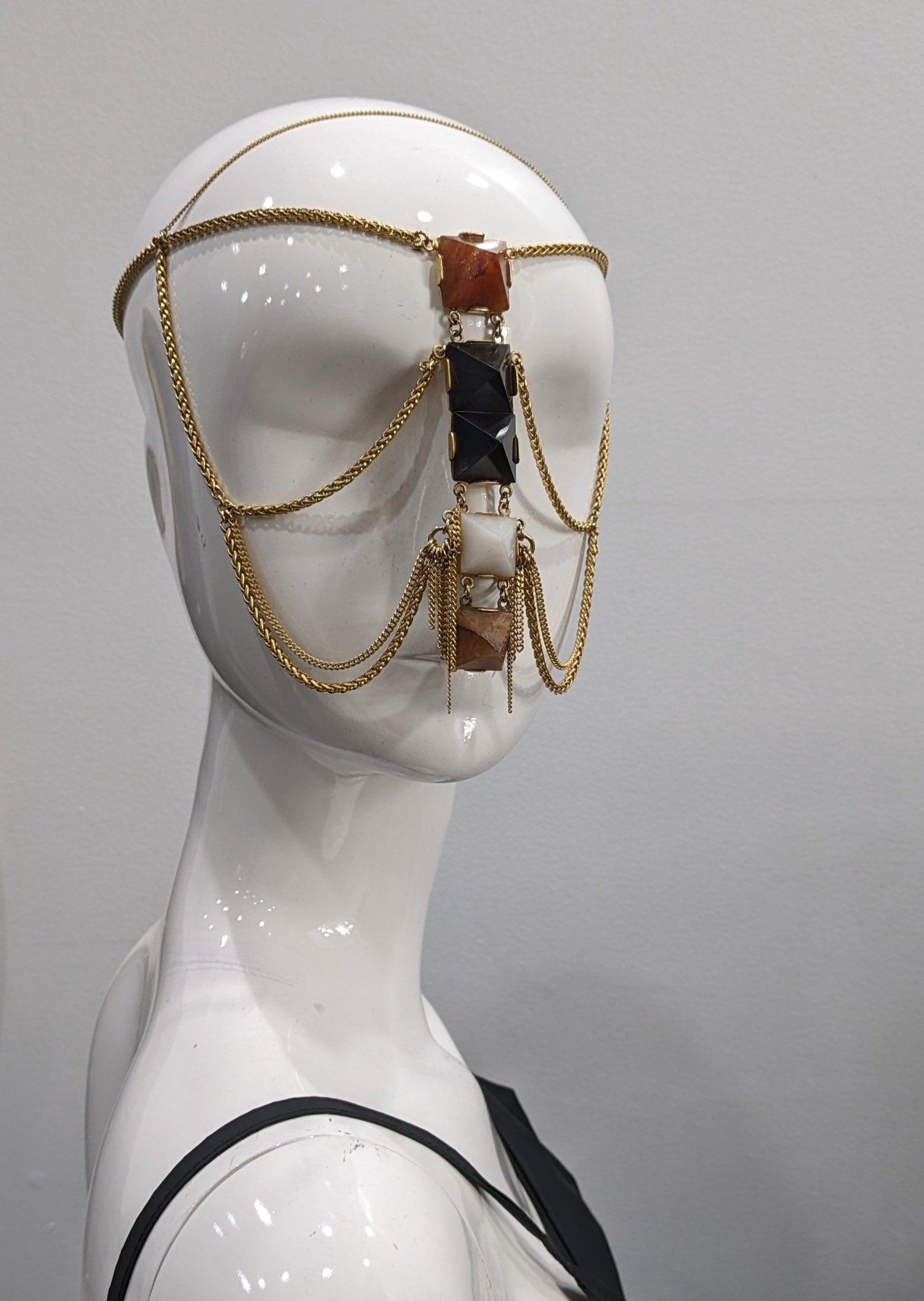 ARIA NECKLACE