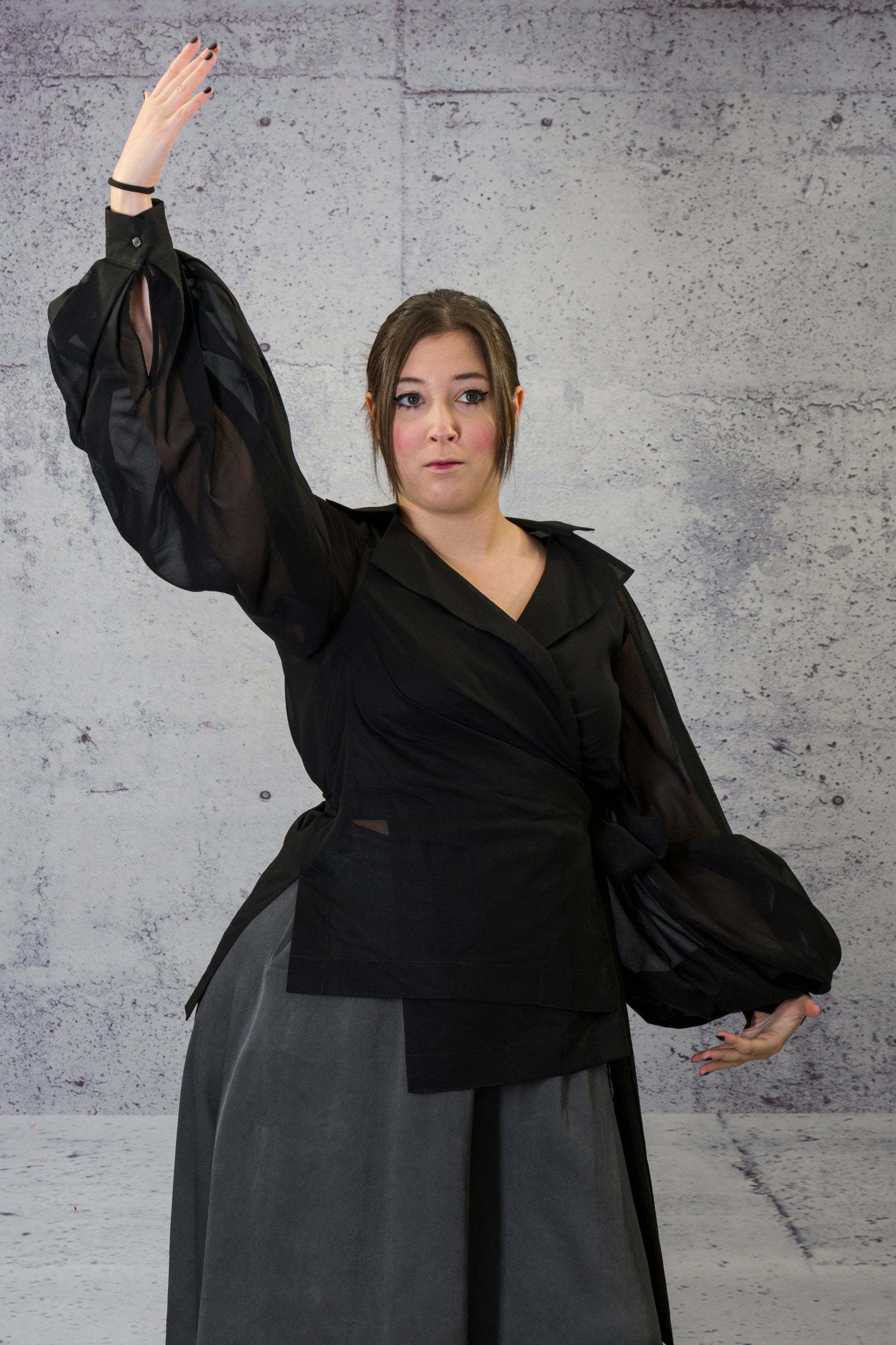 LiLi_The_First_boutique_-_NY77_Wrap_Blouse_Volumed_sleeves