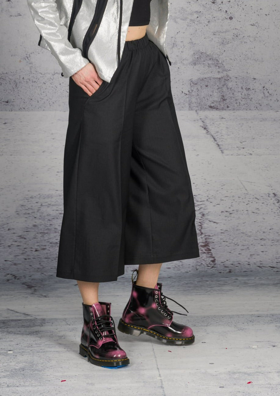 NY77 Design - Anker Cropped Pants