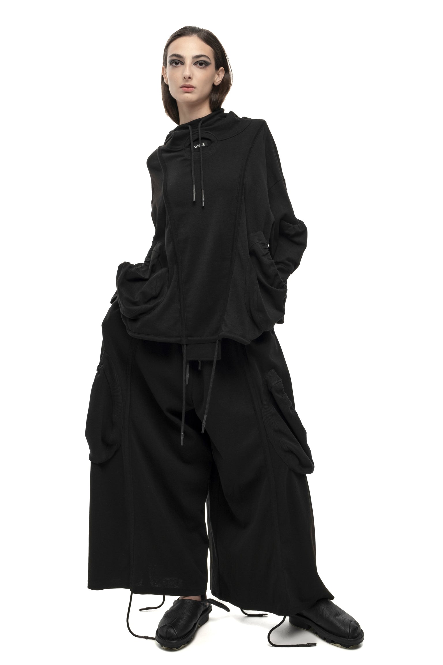 MARNEULI UNISEX SWEATSHIRT