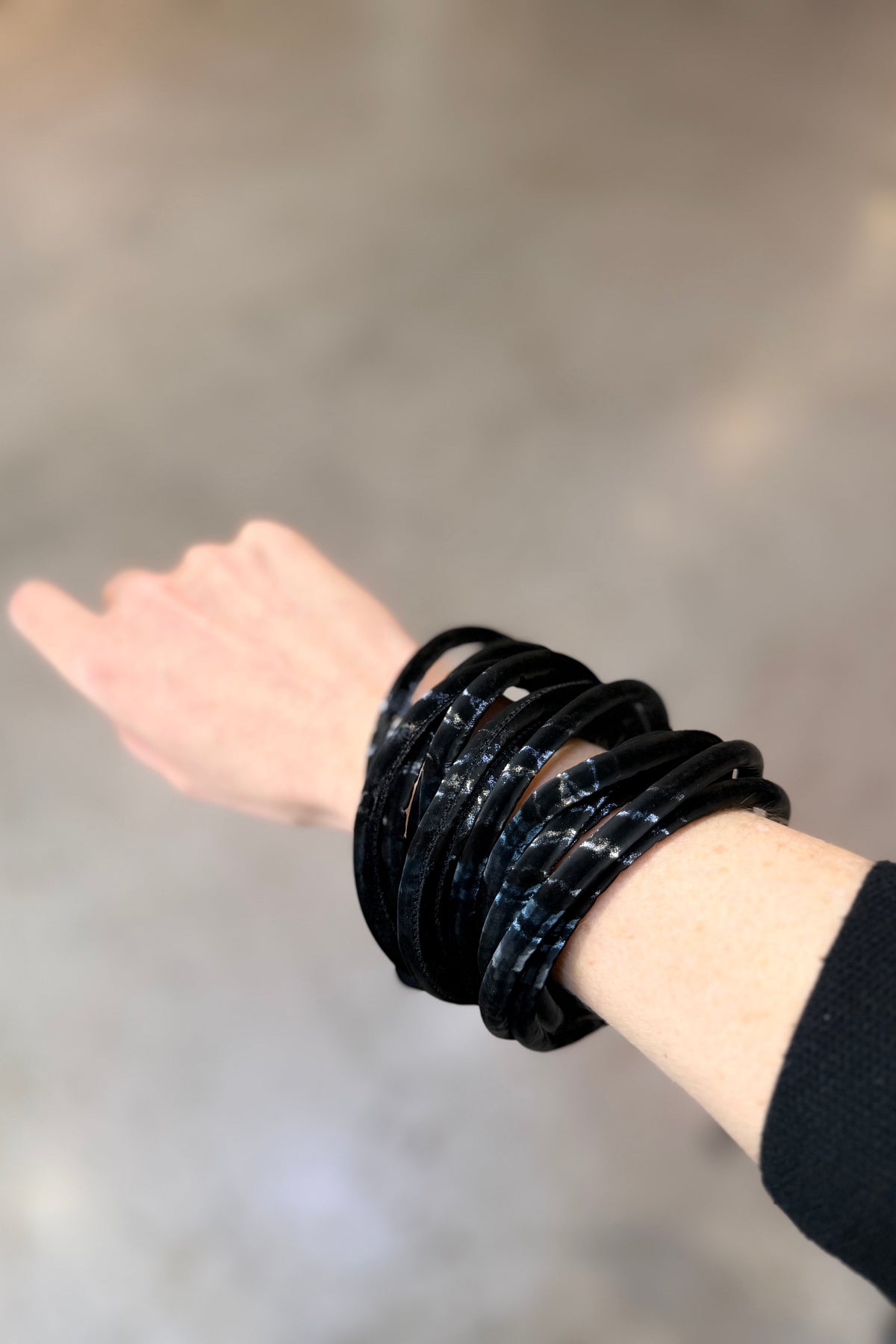 Maria Calderara - Bracelet - Fabric faux leather - Tubular - statement jewelry