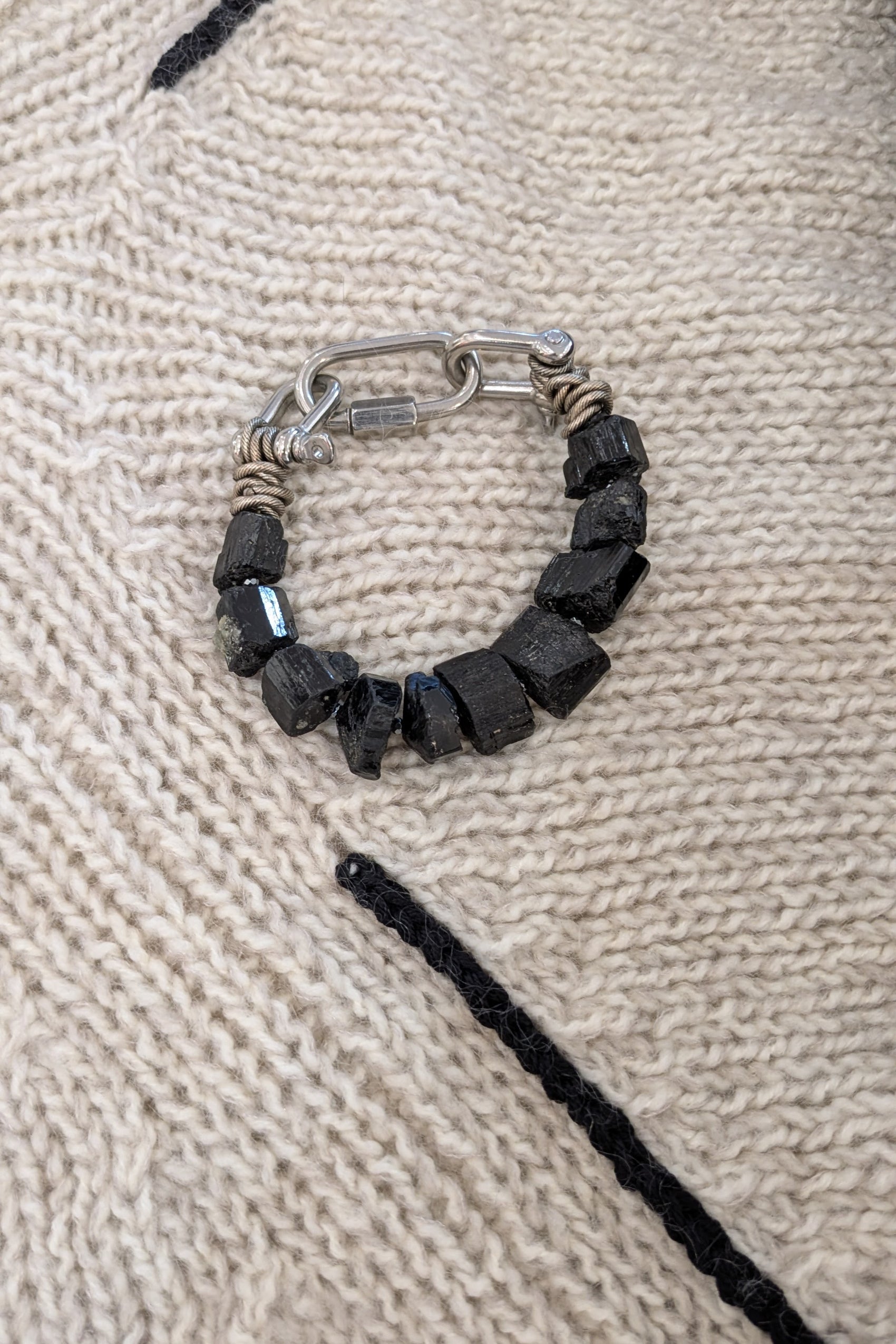 BLACKOUT BRACELET