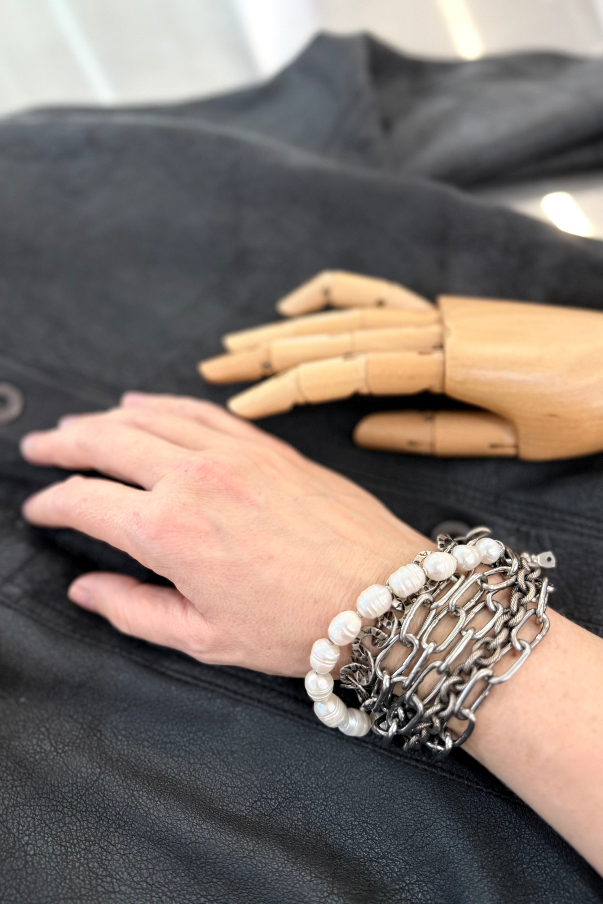 Mya Lambrecht - Bracelet - pearls - Multi chains