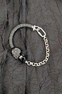 Mya Lambrecht - Horn skull necklace