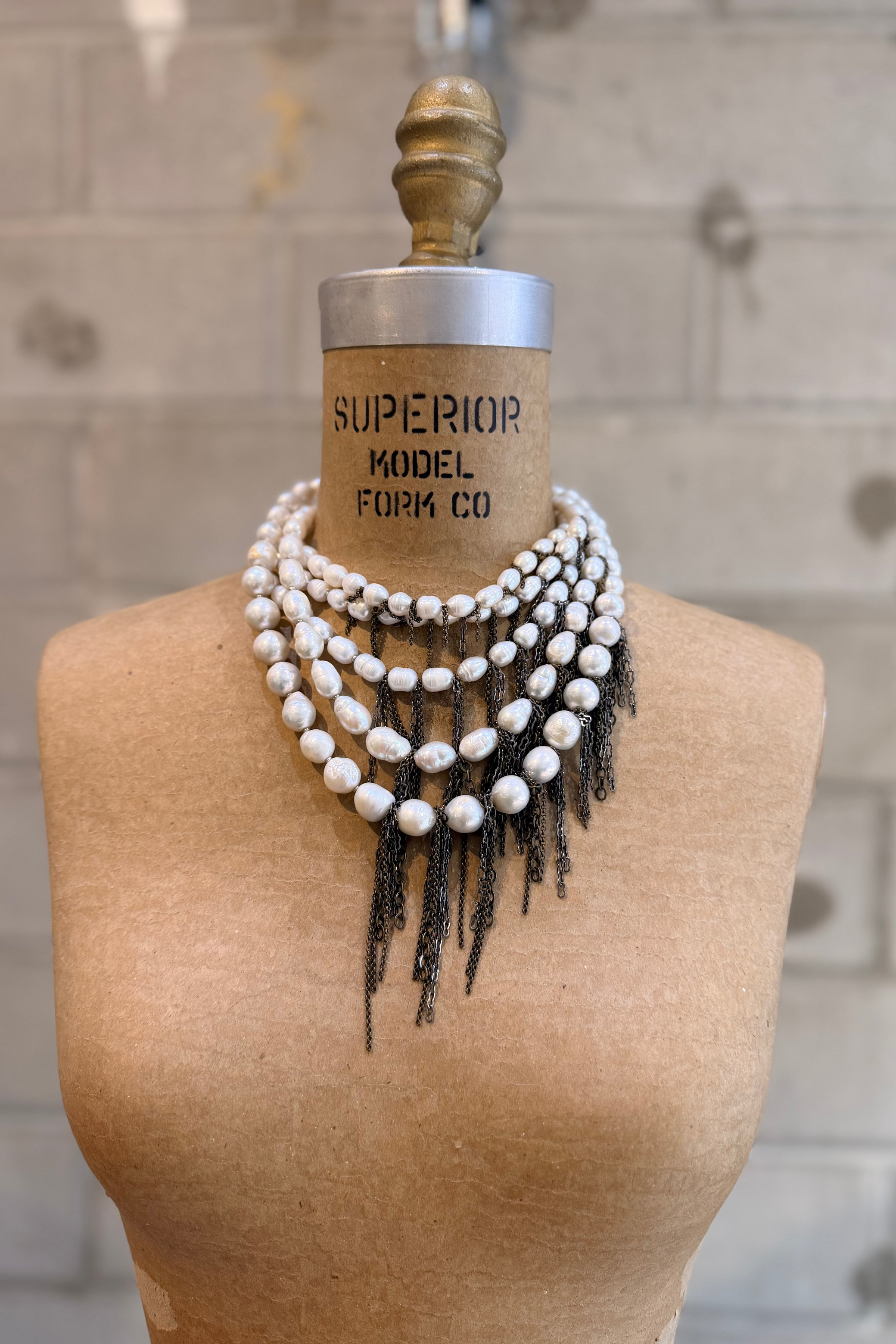 Mya Lambrecht - Necklace - pearls - five strands