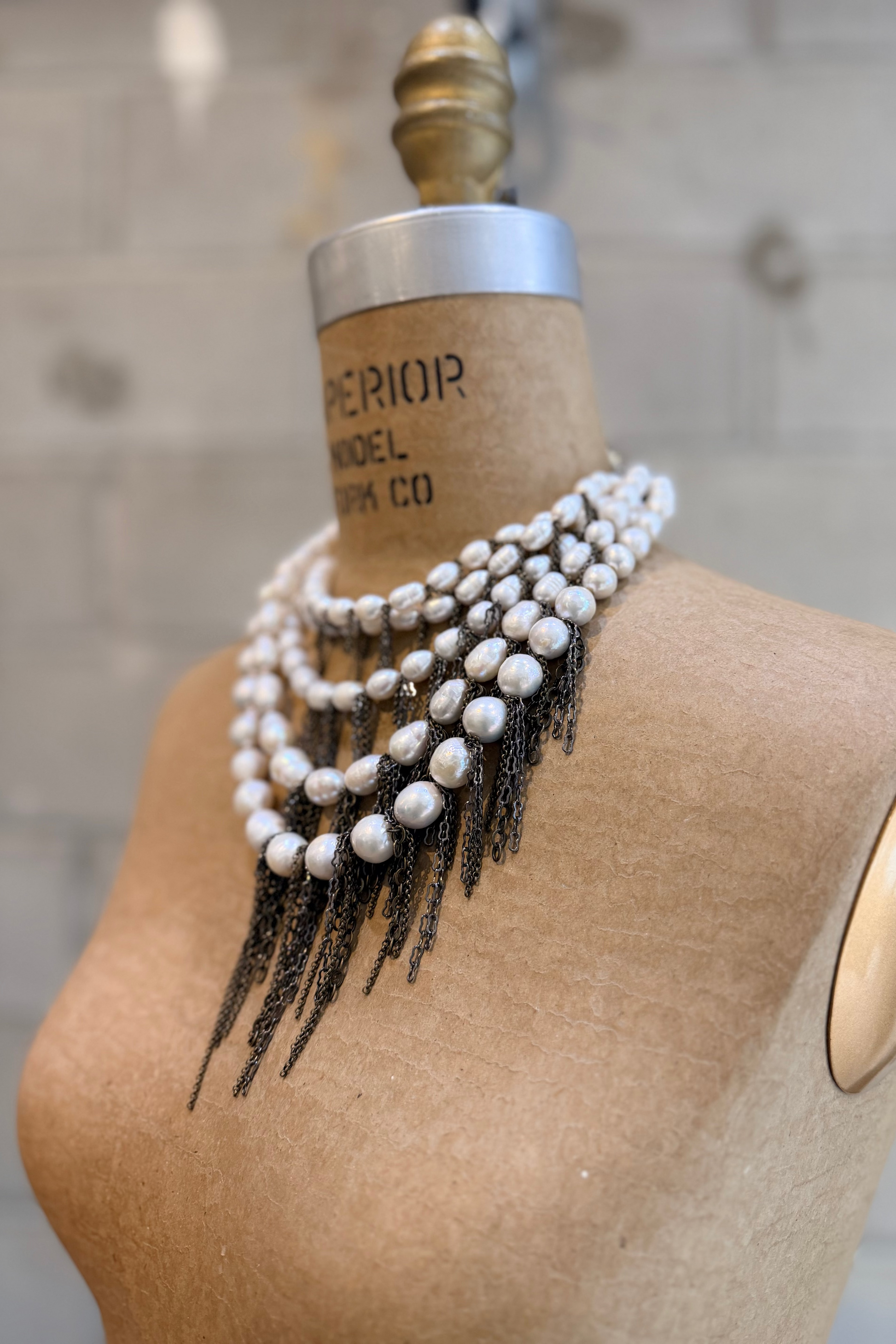 Mya Lambrecht - Necklace - pearls - five strands