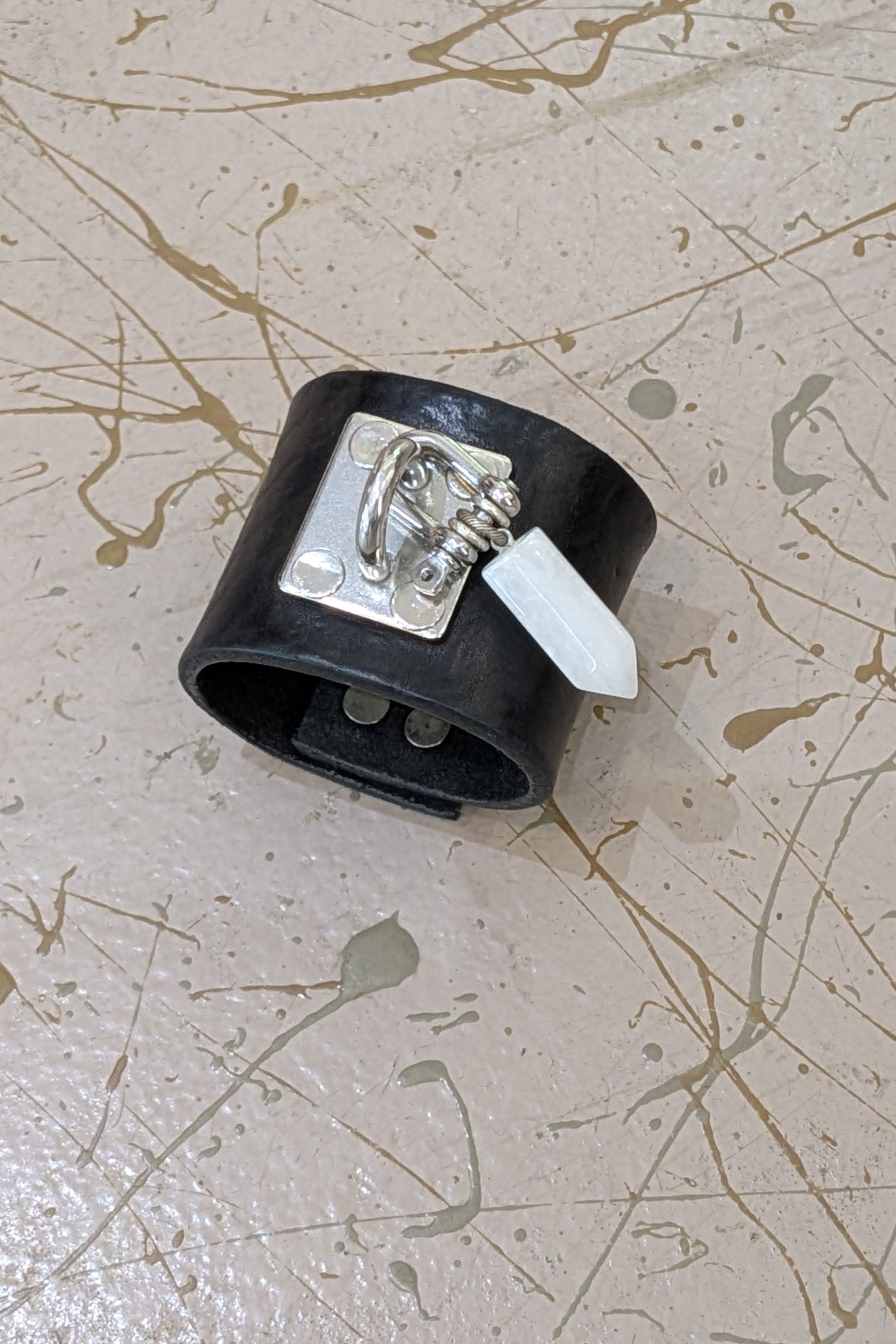 Mya Lambrecht - Wide leather cuff with a crystal