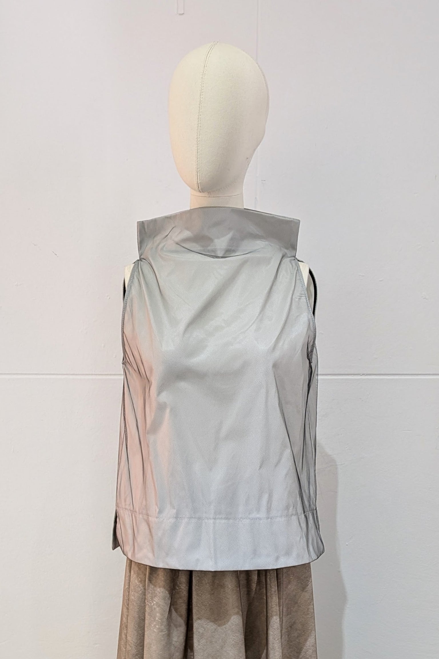 NRK Bisu square structured tank top mesh overlay