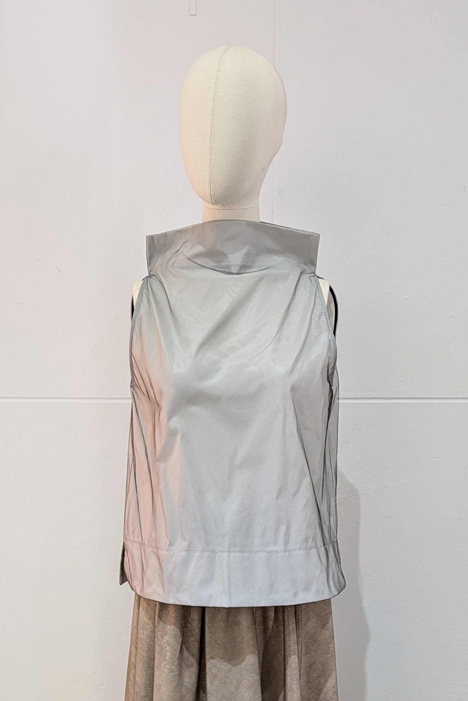 NRK Bisu square structured tank top mesh overlay