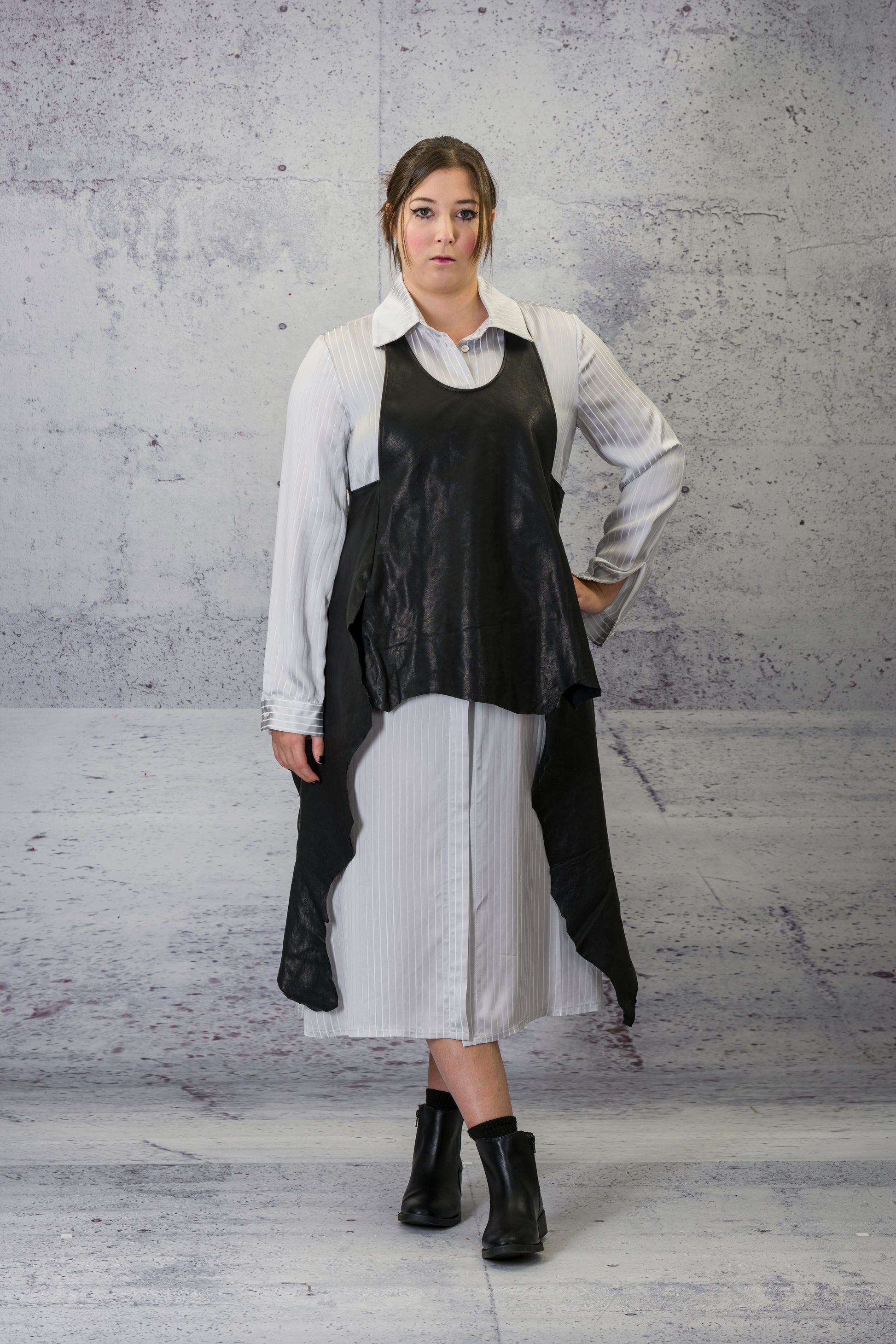 NY77 - LiLi The First boutique - Silver long shirt