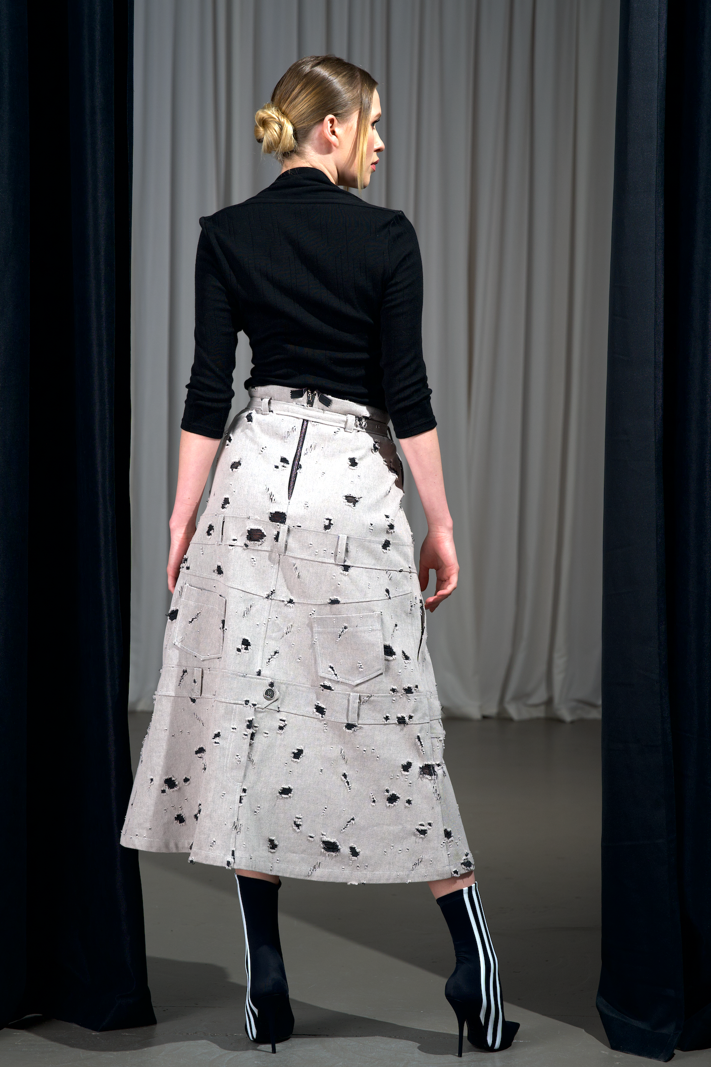 NY77 - Skirt - Denim Khaki midi - Distressed