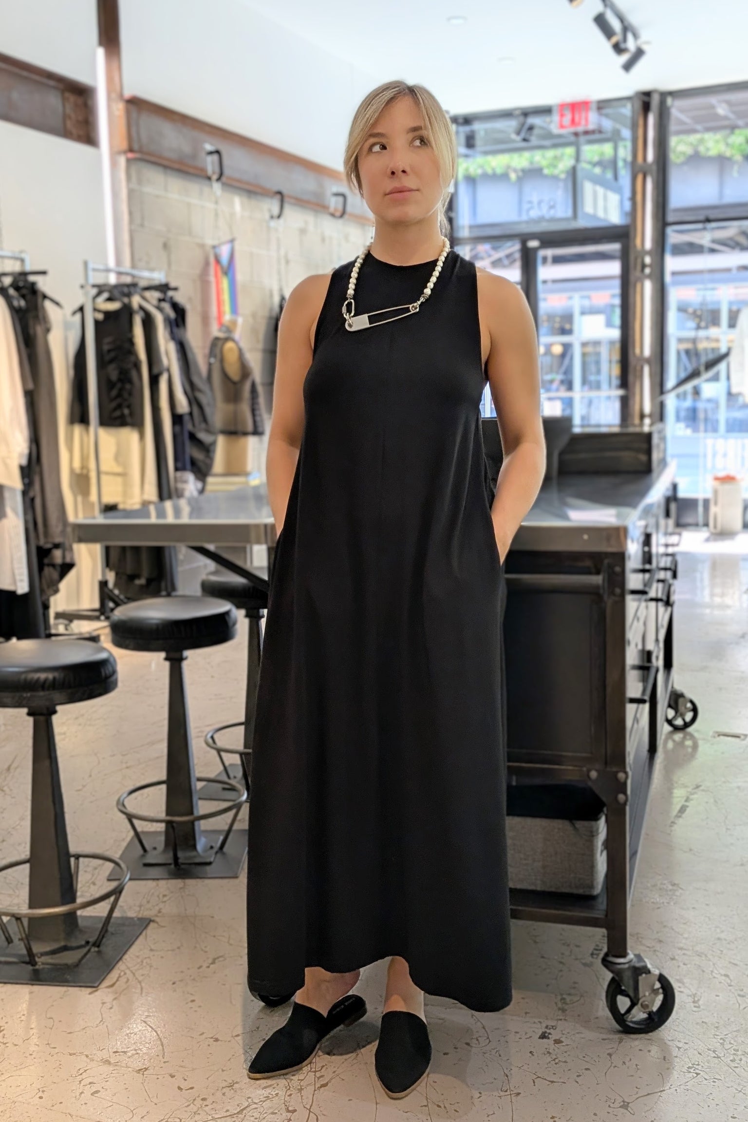 NY77 Design - Dress - Maxi - Cross straps back - Black