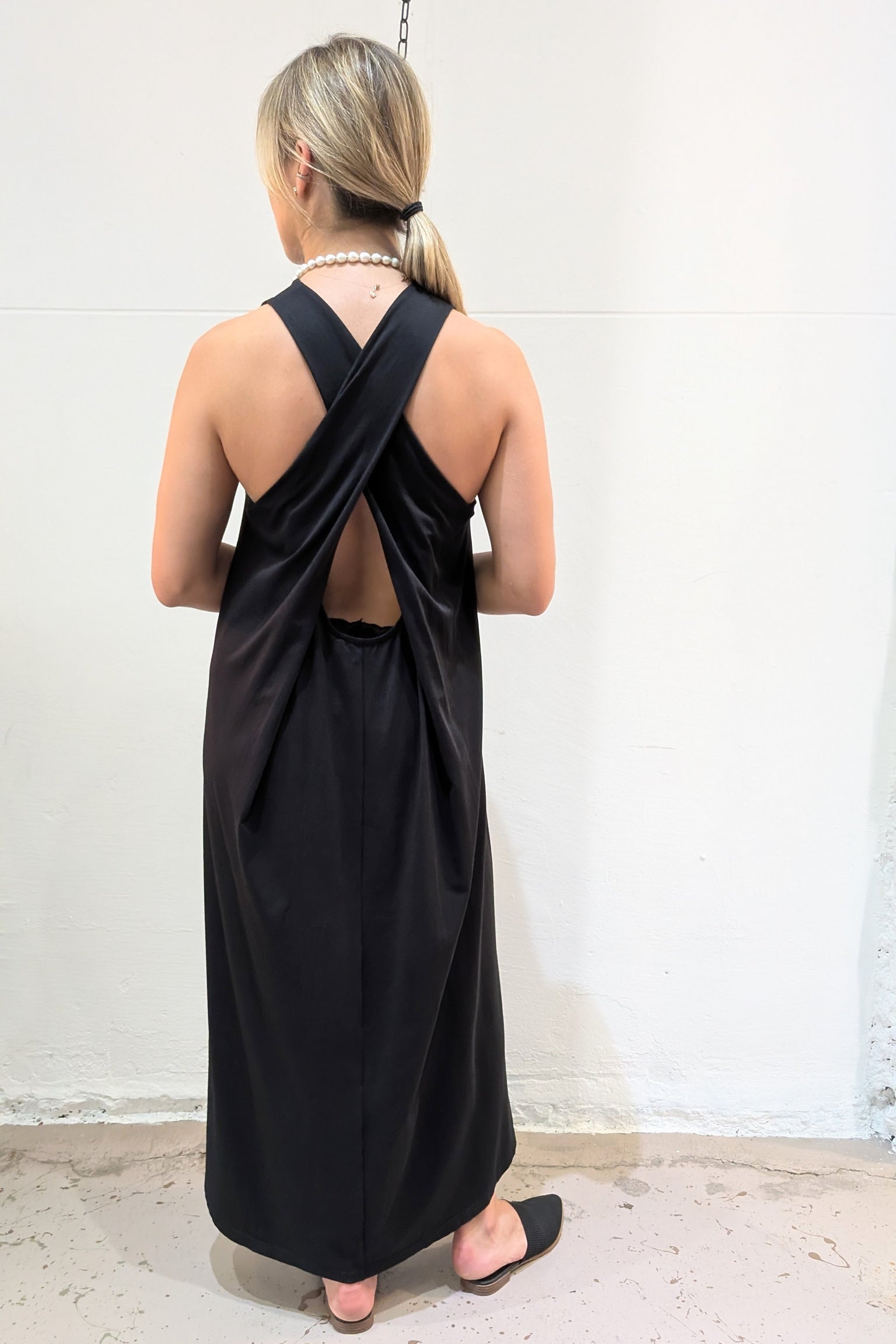 NY77 Design - Dress - Maxi - Cross straps back - Black