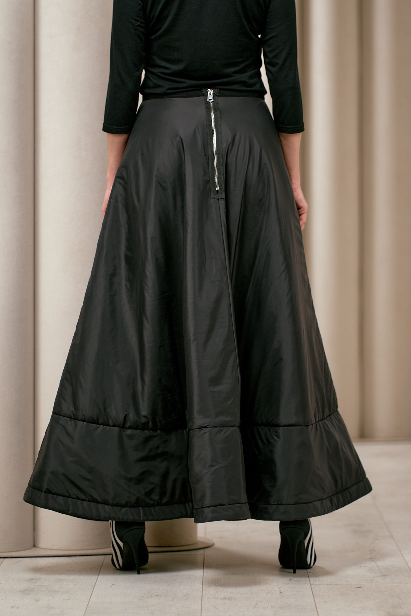 NY77 Design Skirt  - Maxi - A line - Black - padded