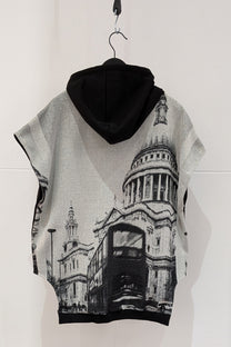 NY77 Design unisex hooded vest - London. Streetwear.