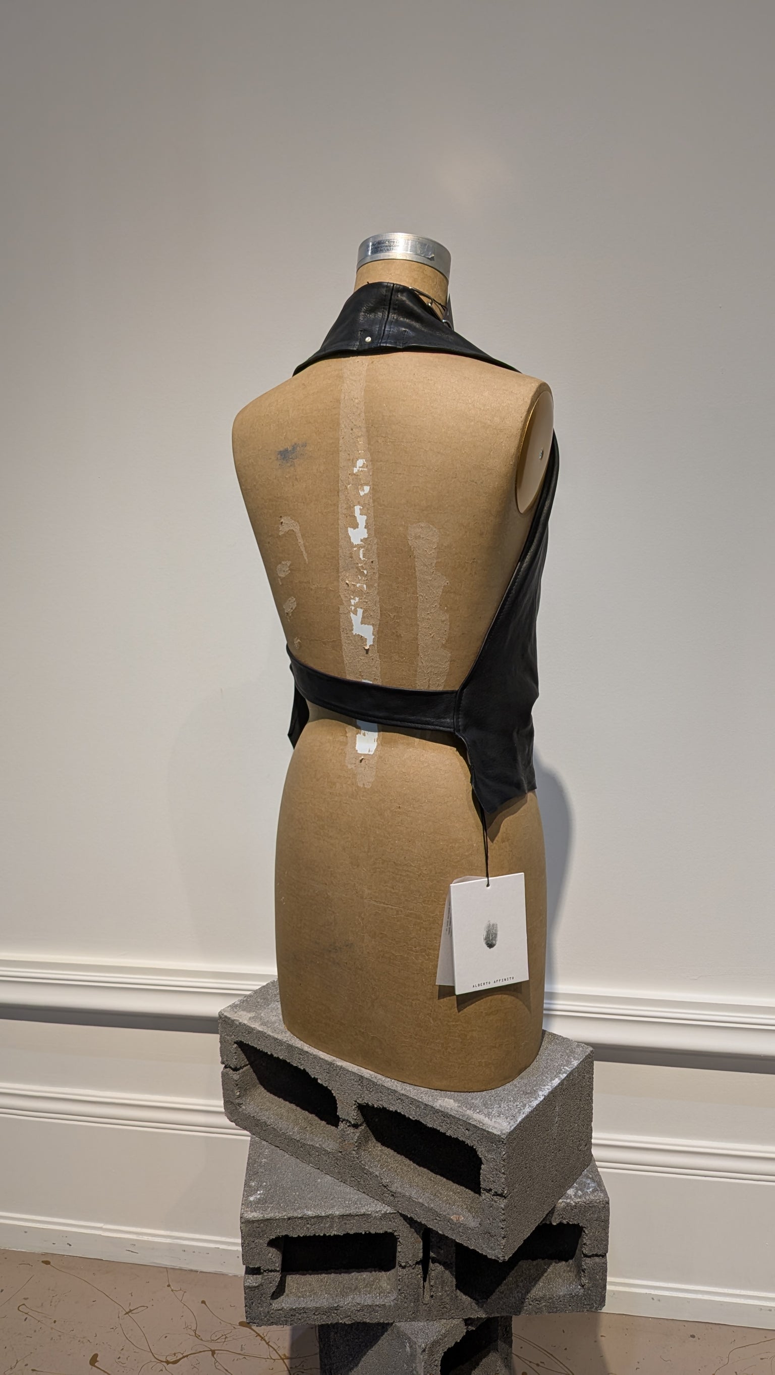 BERTA VEST