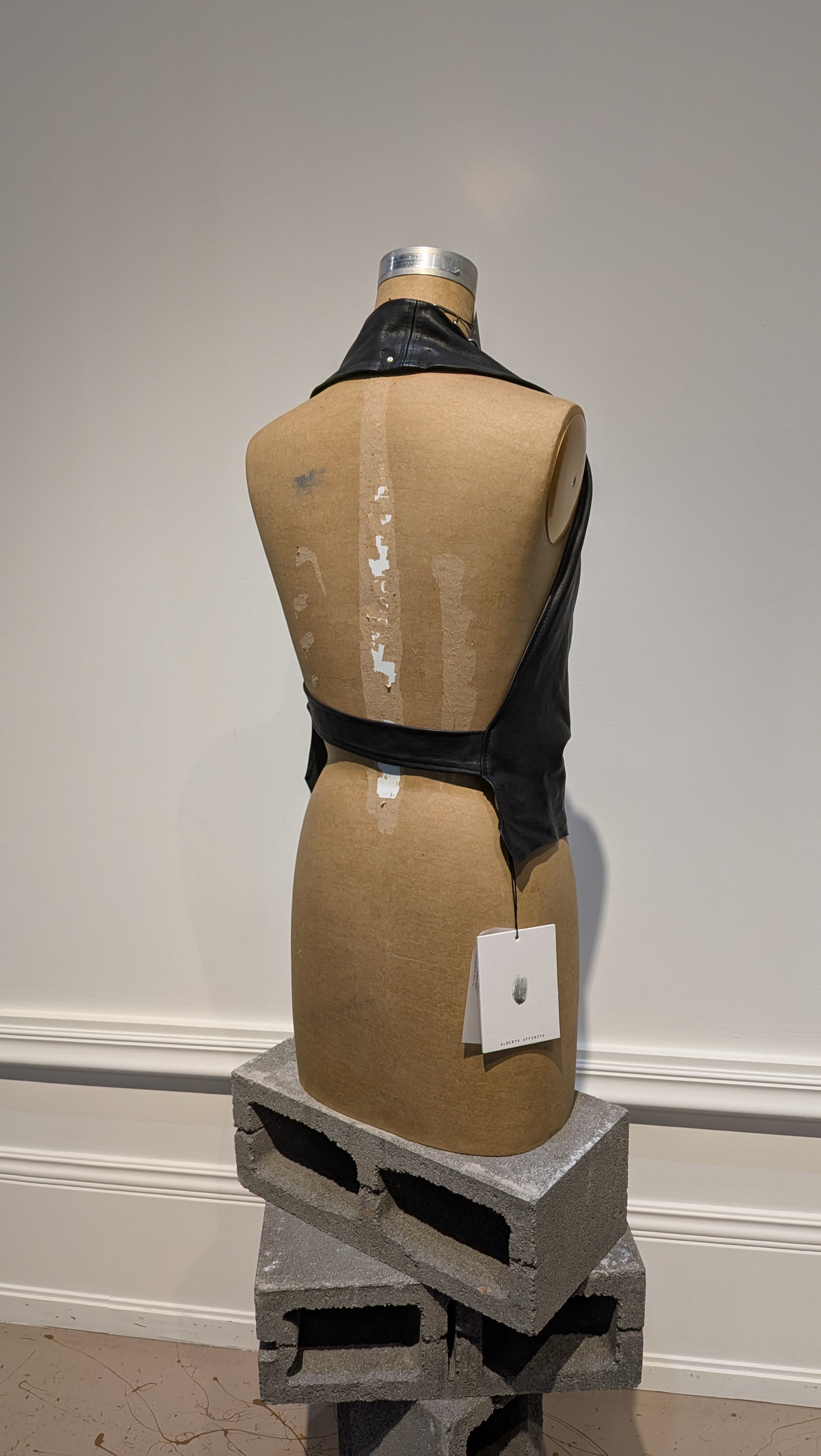 BERTA VEST