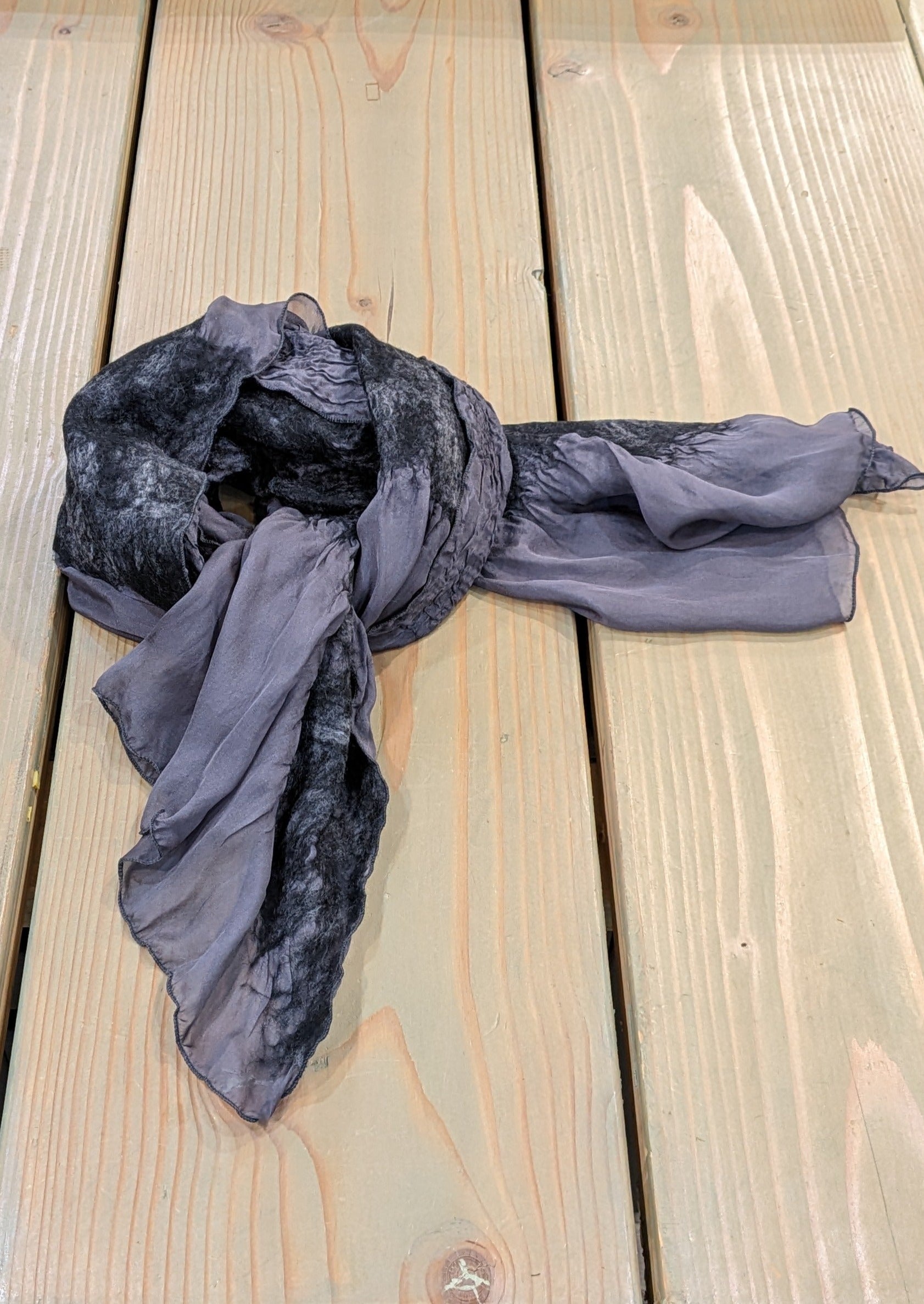 SOHO SCARF