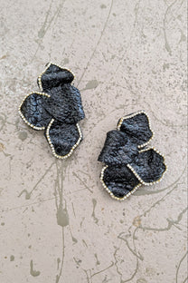 PETAL EARRINGS