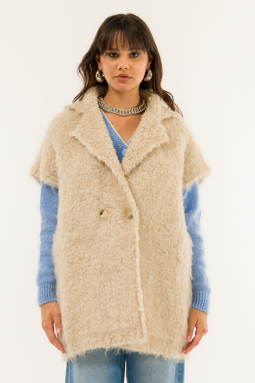 Pecora long fluffy Vest 
