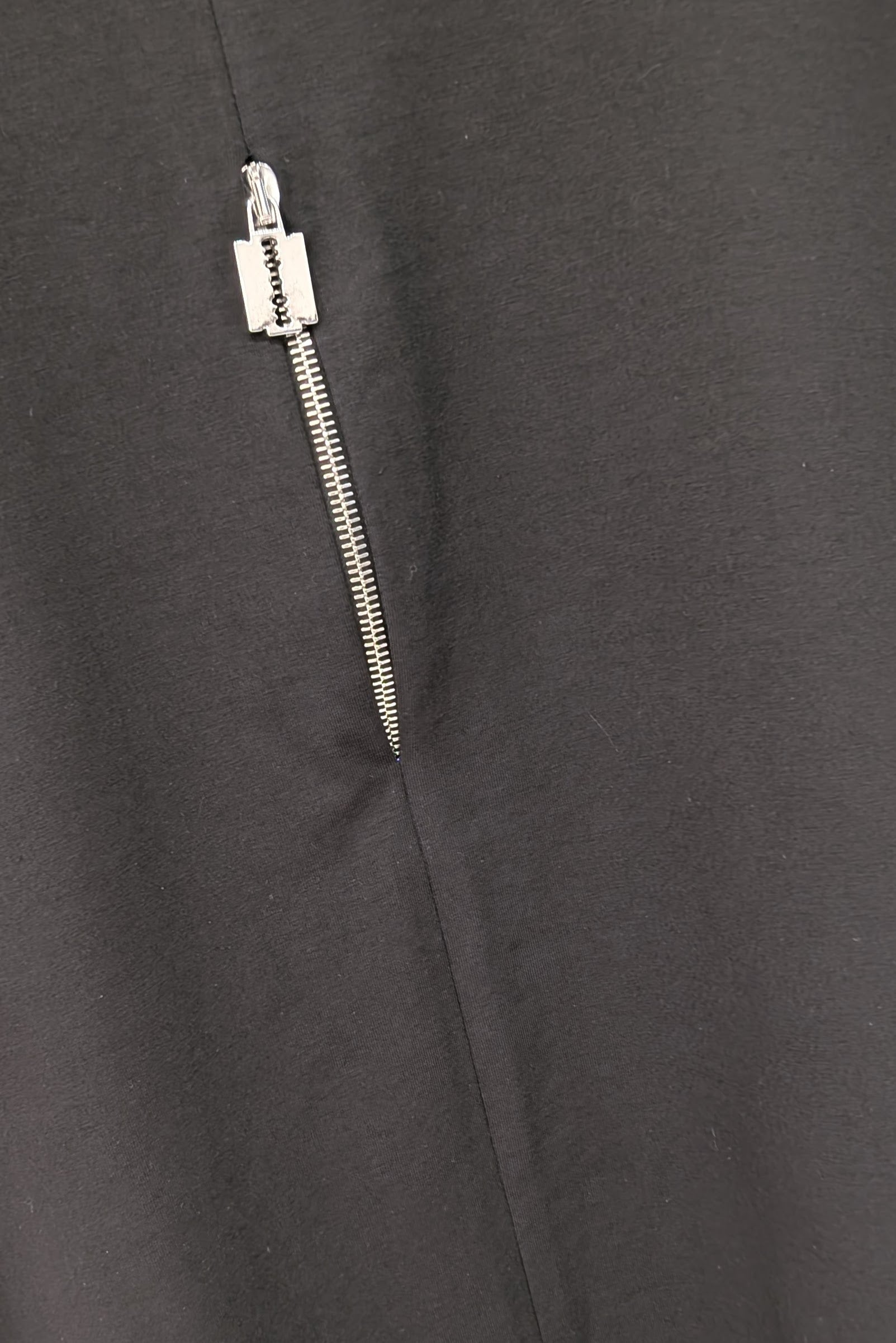 BLADE T