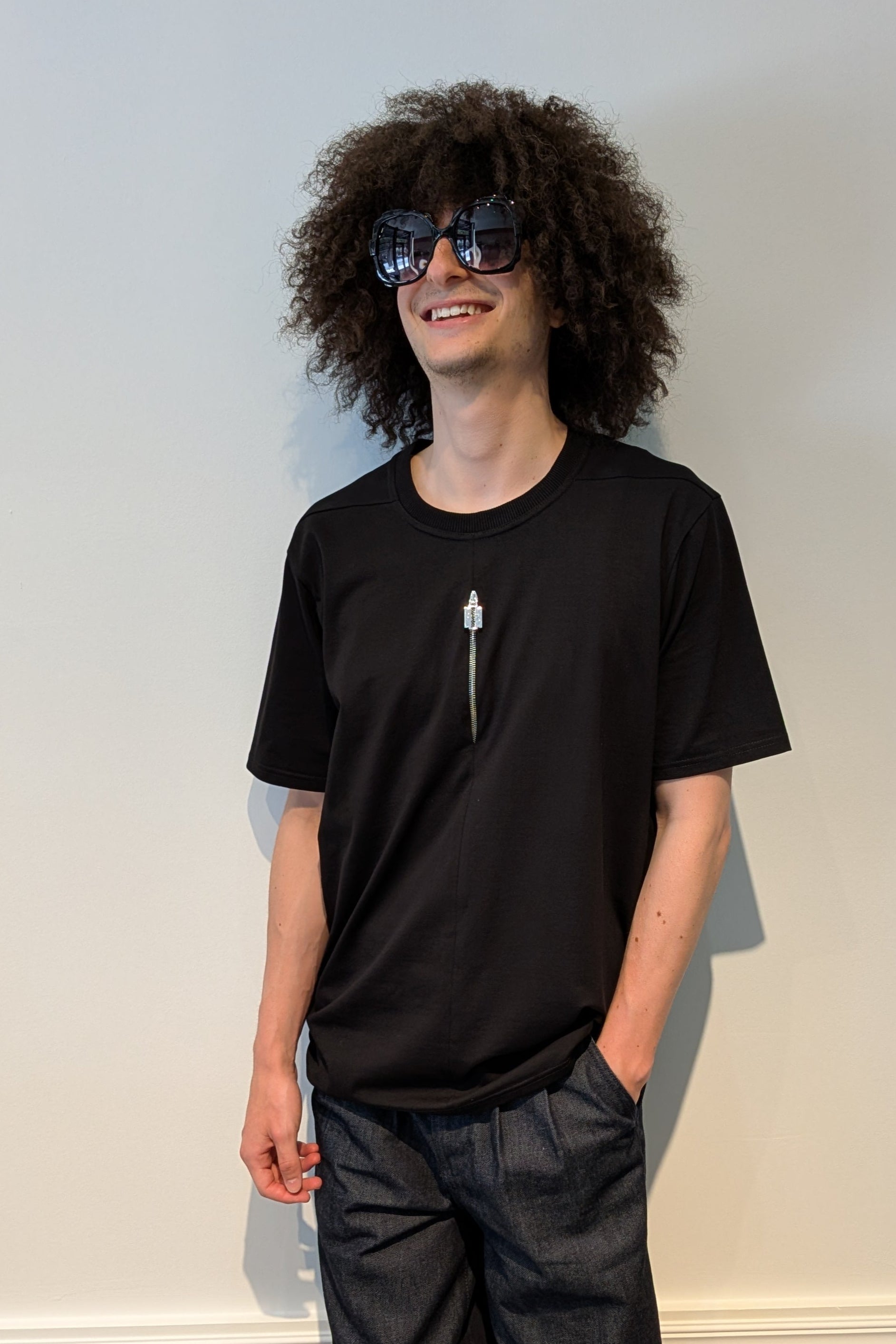 BLADE T